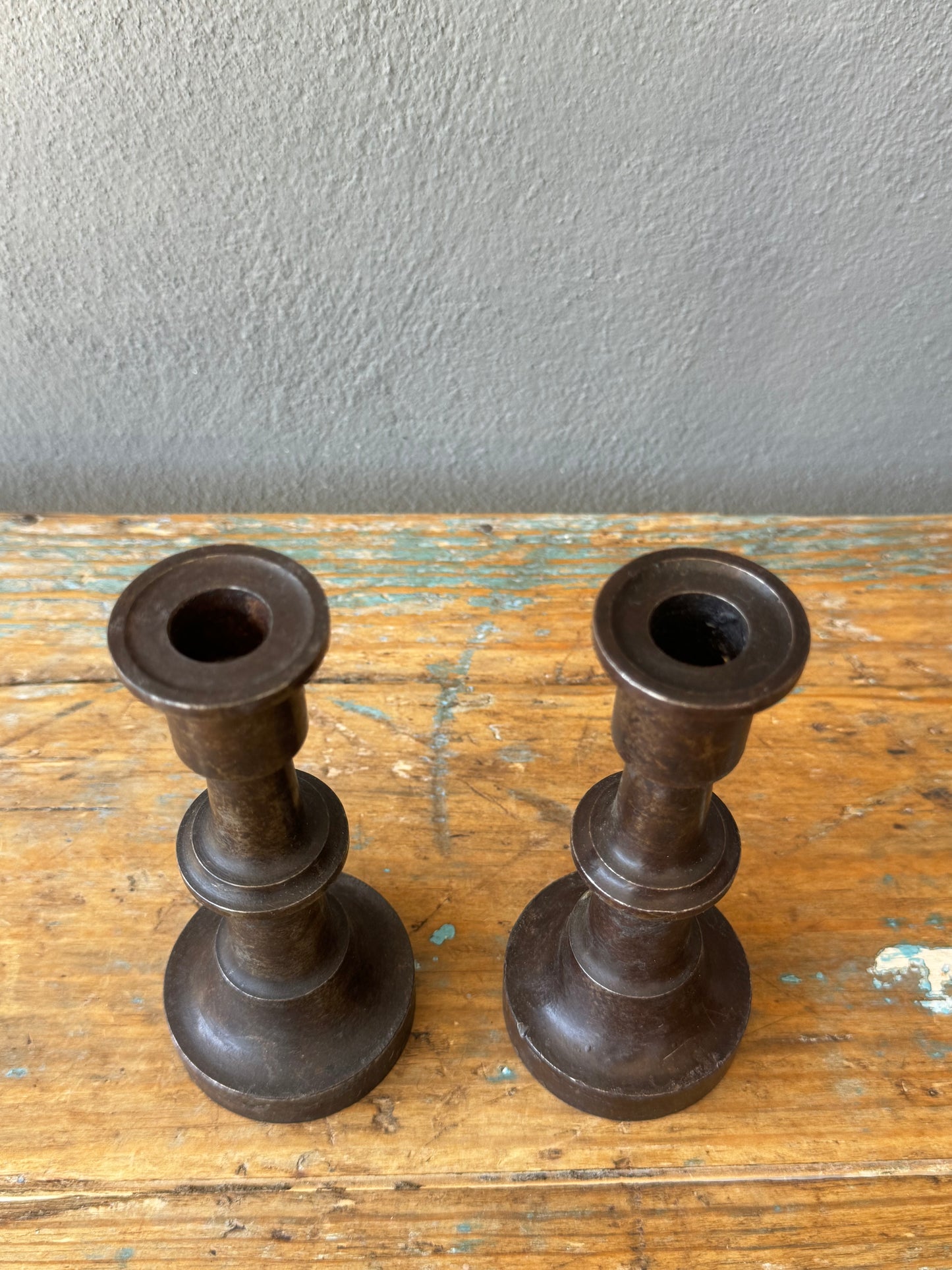 Pair Of Solid Steel Candlholders From San Miguel Allende 1920’s | Par De Candelabros De Acero Sólido, San Miguel Allende Años 1920’s
