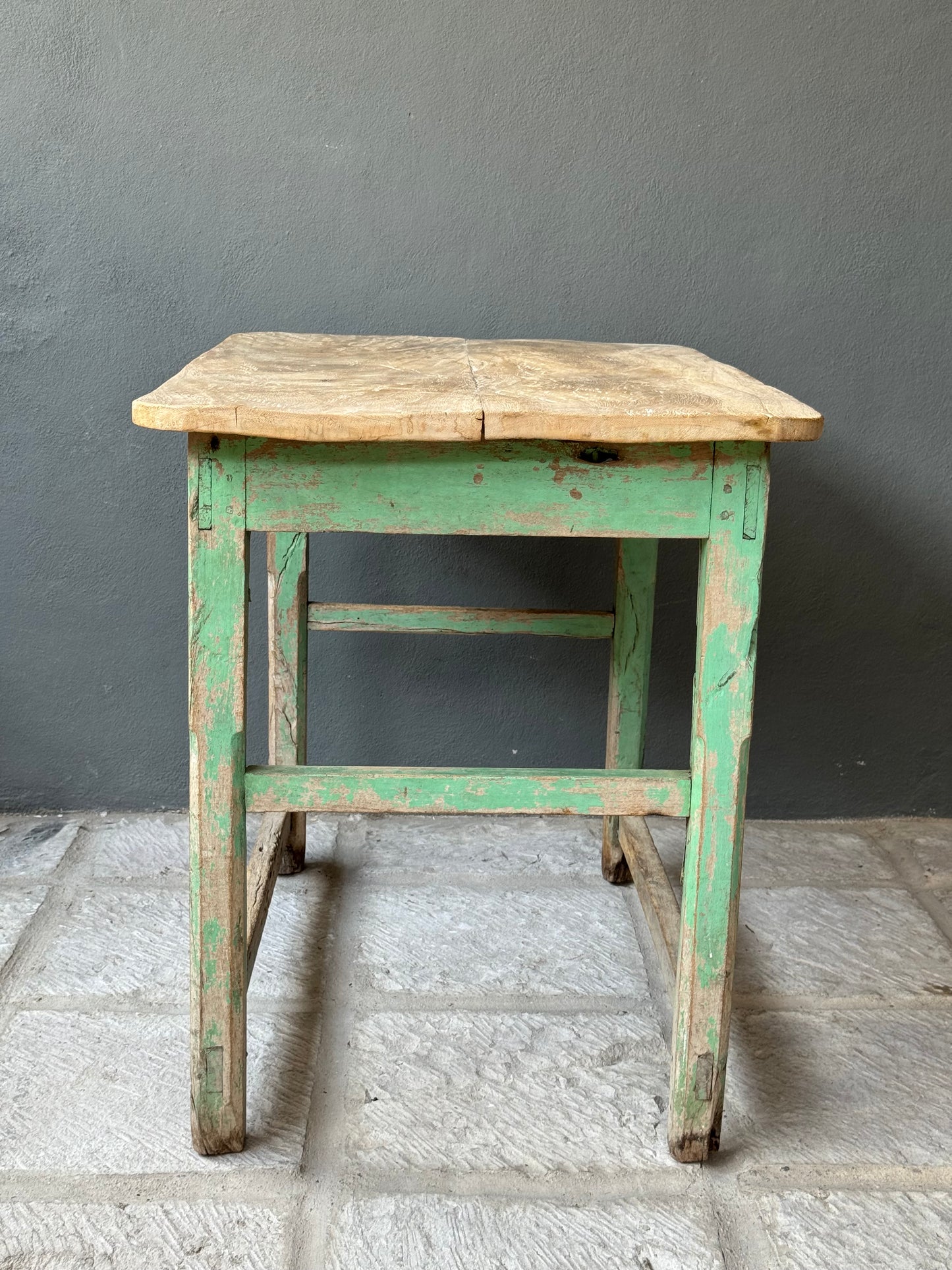Mesquite Kitchen Table With Sabino table top, 1950’s / Mesa De Cocina De Mesquite y Madera De Sabino
