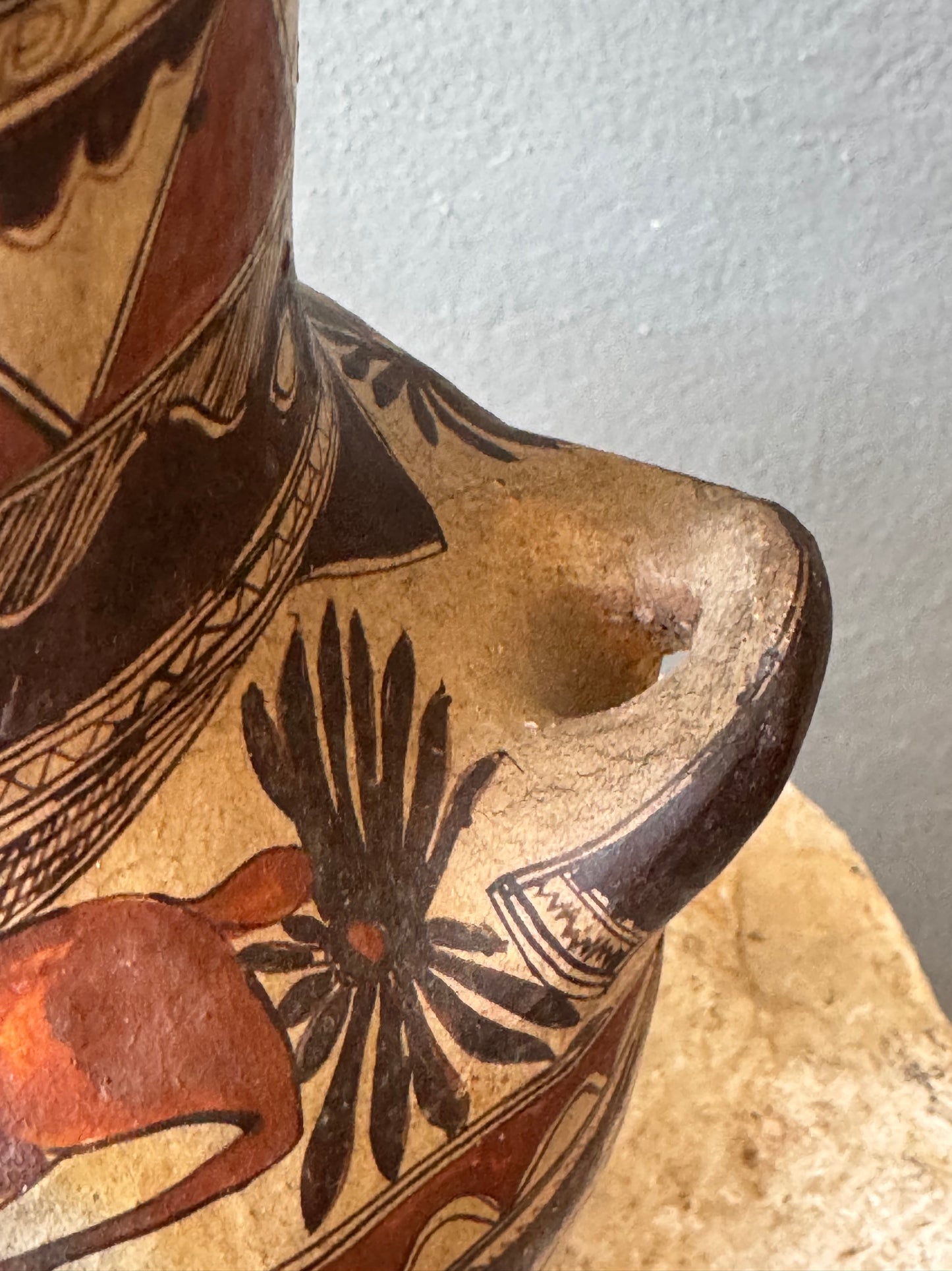 Finely Painted Flower Vase From San Agustin Oapan, Guerrero / Florero De Guerrero