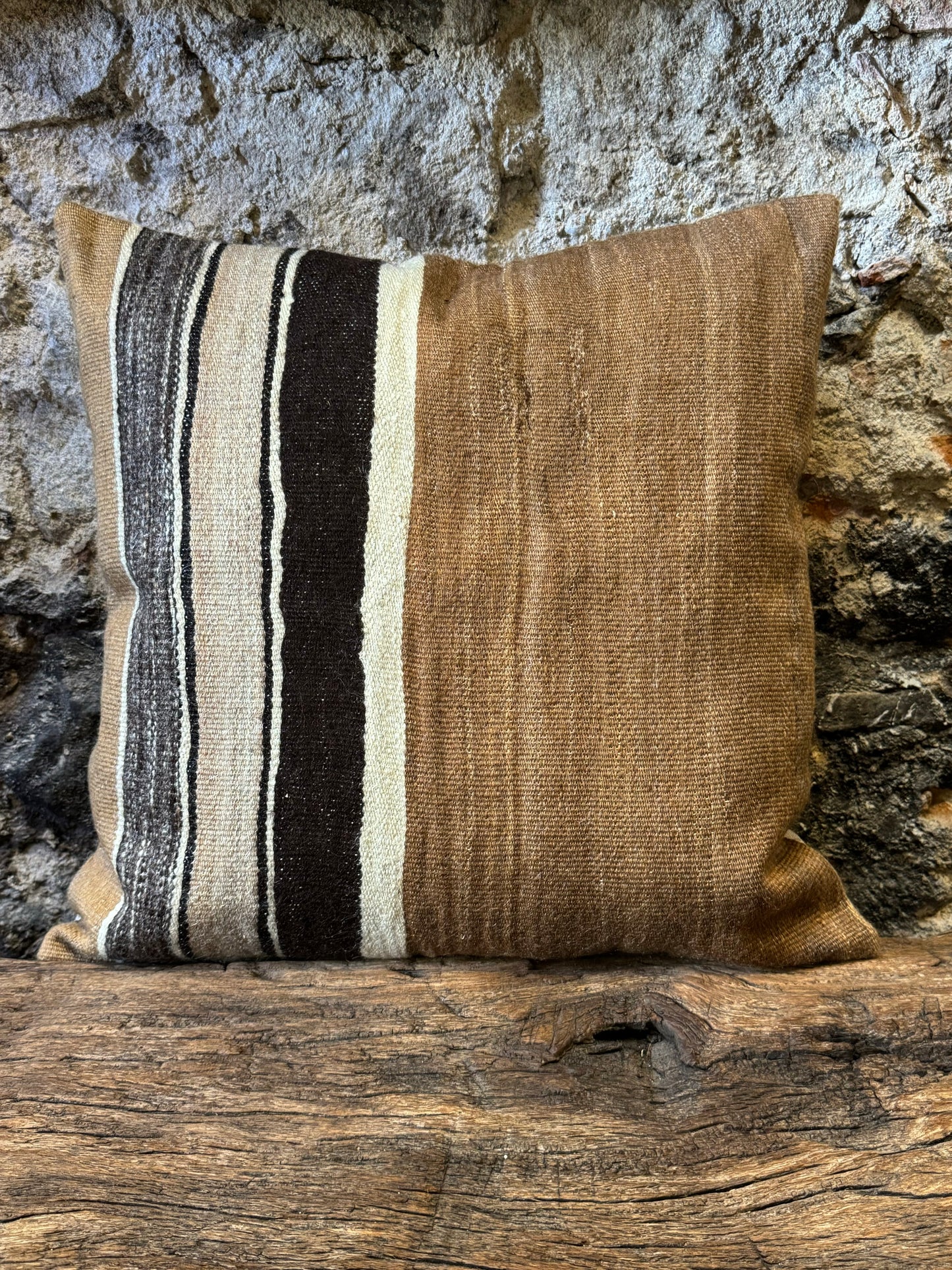 Vintage Angora Pillow Cover From Turkey/ Funda De Cojín Angora Vintage