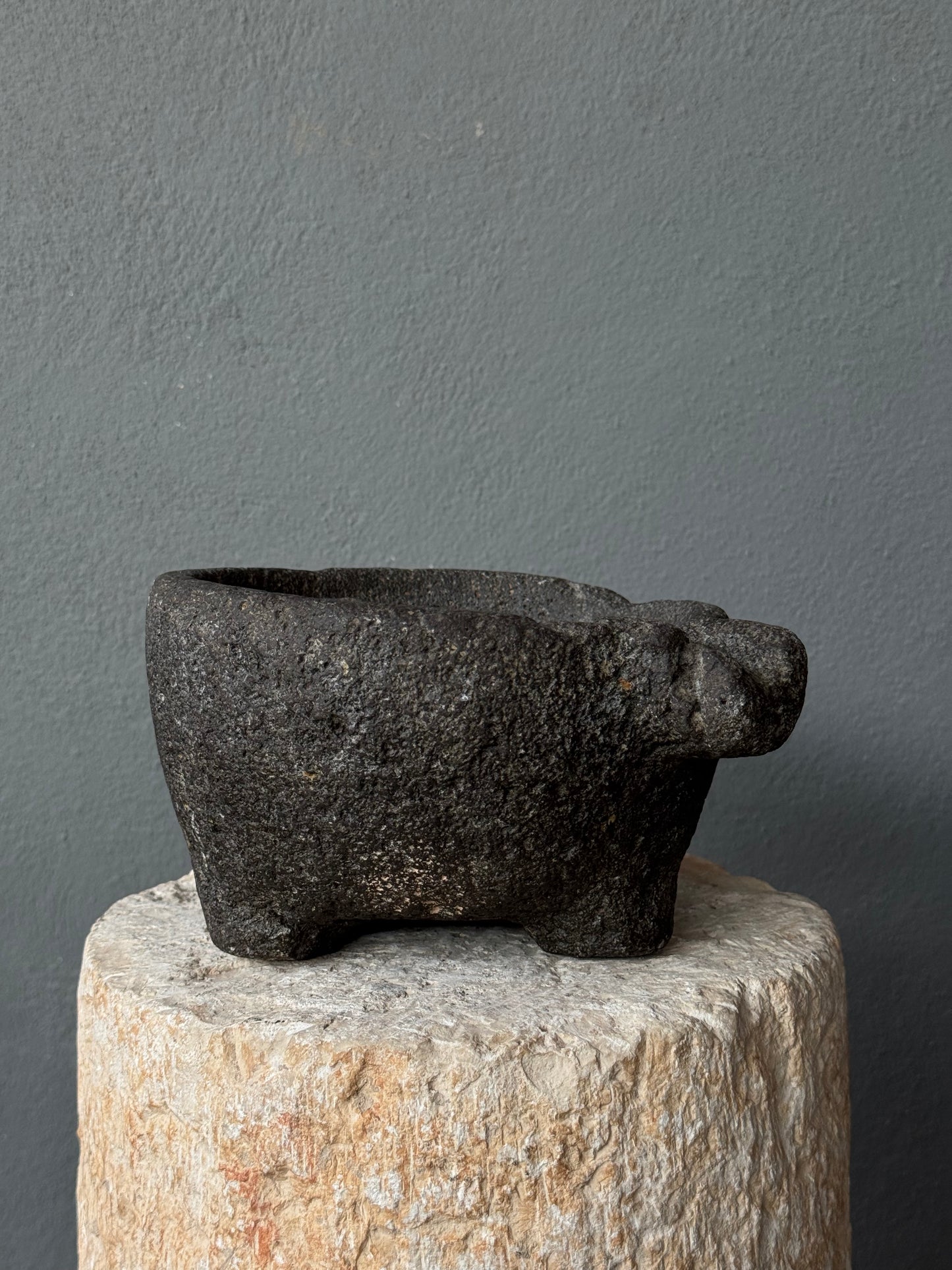 Stone Mortar From San Luis Potosí/ Molcajete Antiguo de SLP