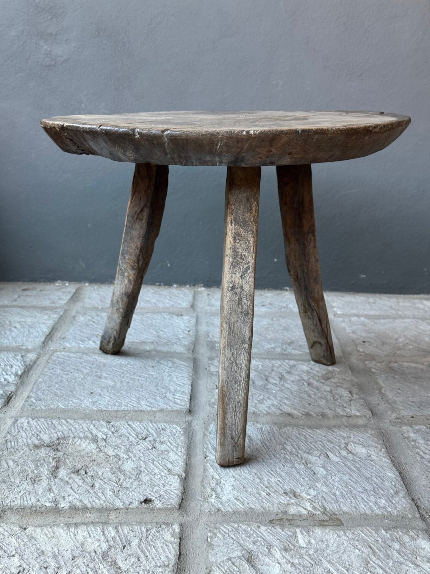 Primitive Mesquite Round Table From Guanajuato / Mesa Redonda Primitiva De Mesquite