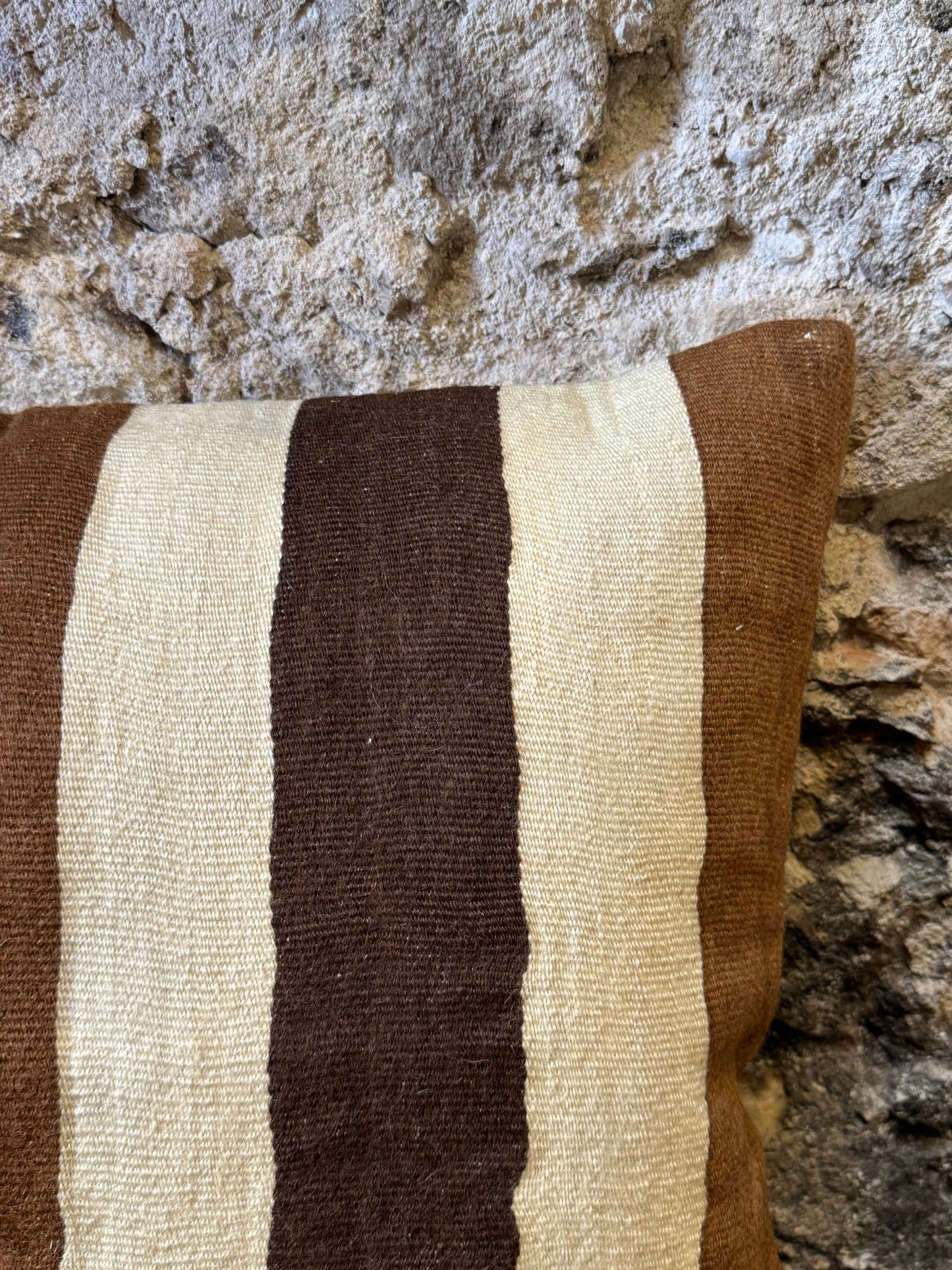 Vintage Angora Pillow Cover From Turkey/ Funda De Cojín Angora Vintage. Set of 2