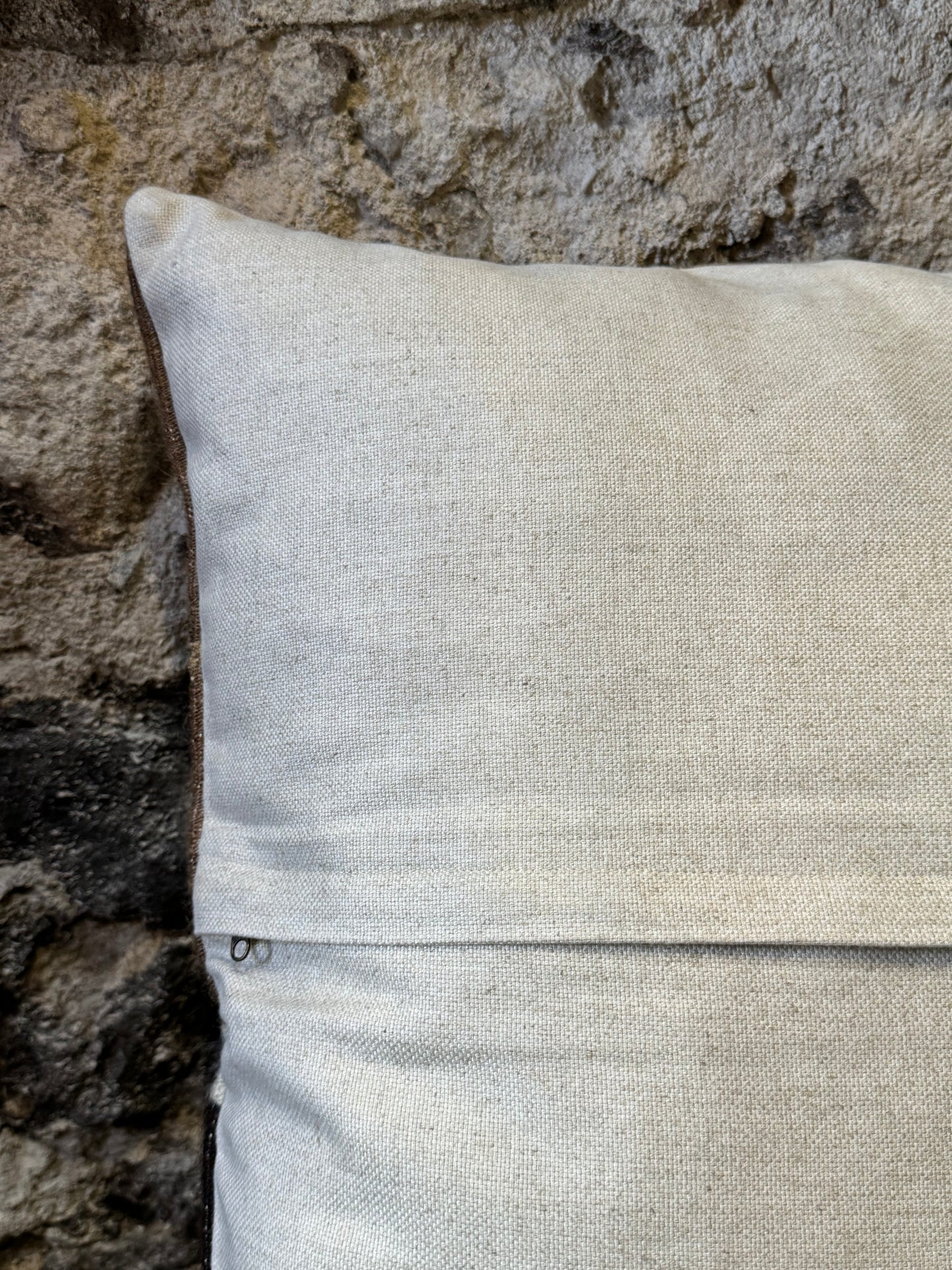 Vintage Angora Pillow Cover From Turkey/ Funda De Cojín Angora Vintage