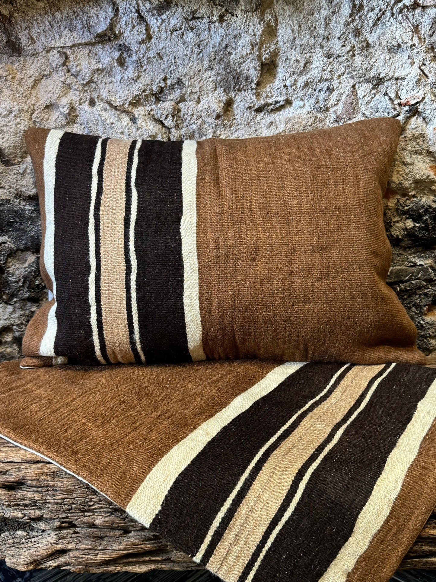 Vintage Angora Pillow Cover From Turkey/ Funda De Cojín Angora Vintage