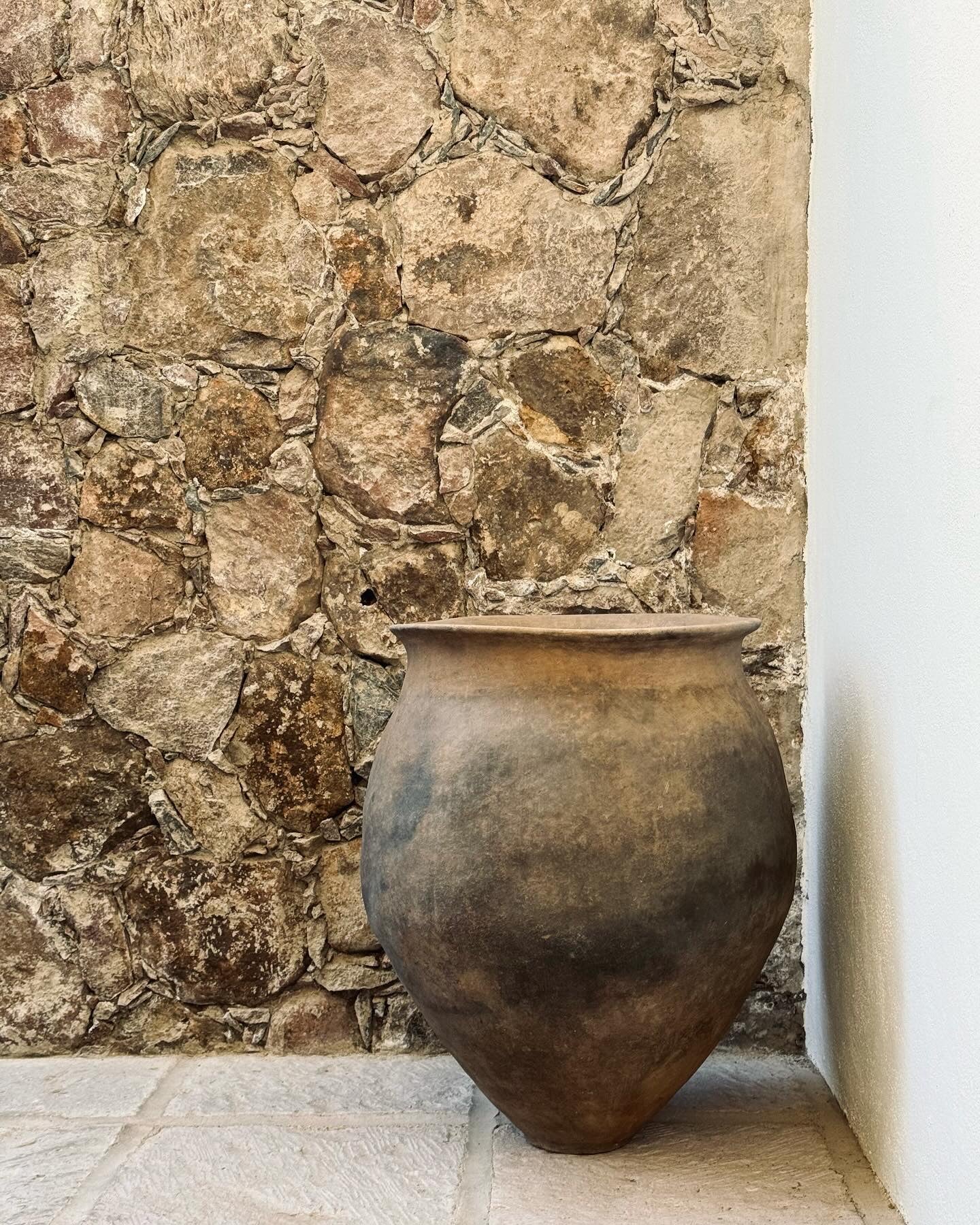 Rare Terracotta Pot From Oaxaca’s Mixe Region, Circa 1940’s / Tinaja Antigua de Oaxaca, años 40