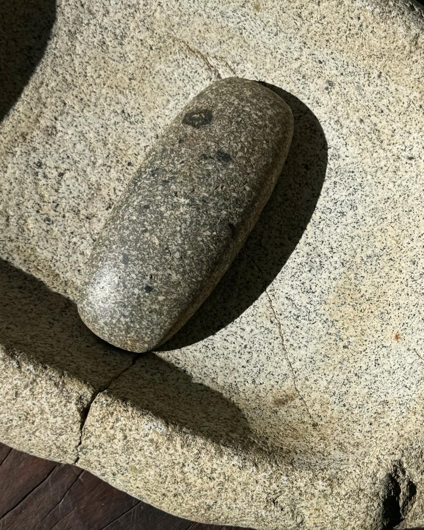 River Stone Mortar From Oaxaca, Circa 18th Century/ Metate Antiguo de Oaxaca