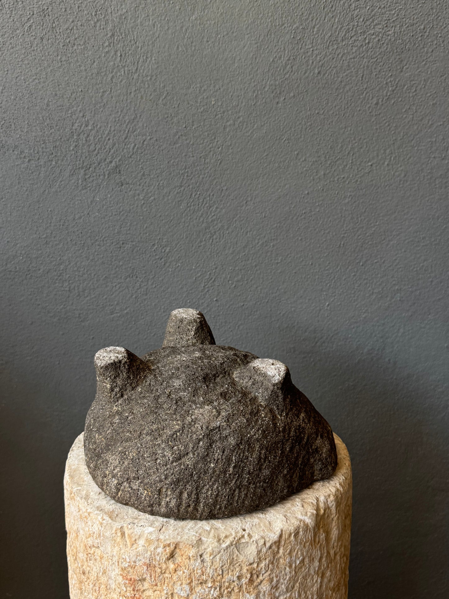 Stone Mortar From San Luis Potosí / Molcajete Antiguo De SLP