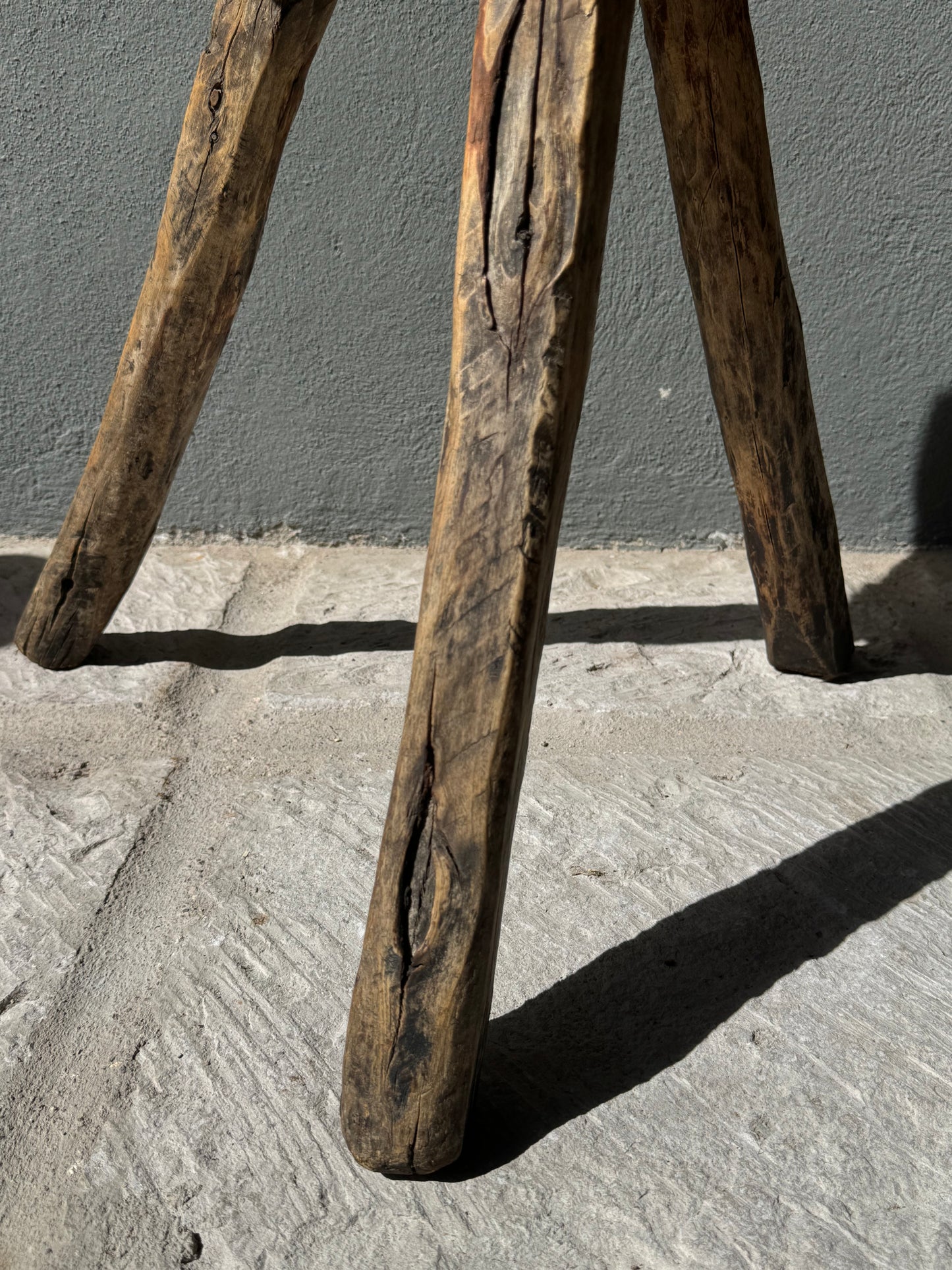 Hand Carved Primitive Stool / Banco Primitivo