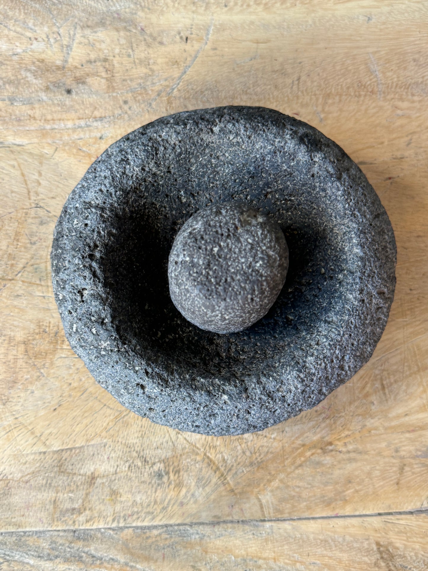 Primitive Volcanic Mortar and Pestle / Molcajete Primitivo