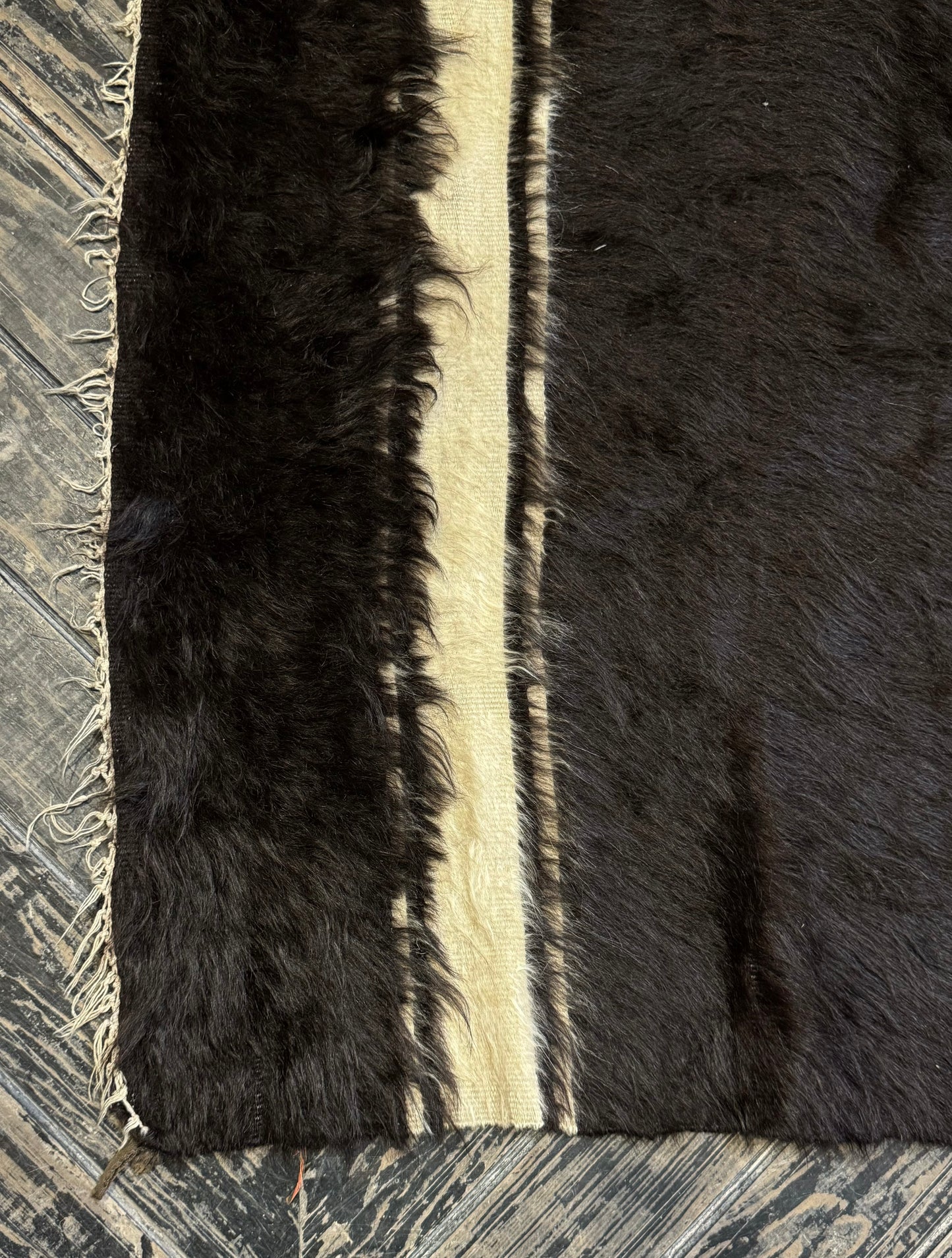 Vintage Angora Carpet From Turkey/ Tapete Angora Vintage