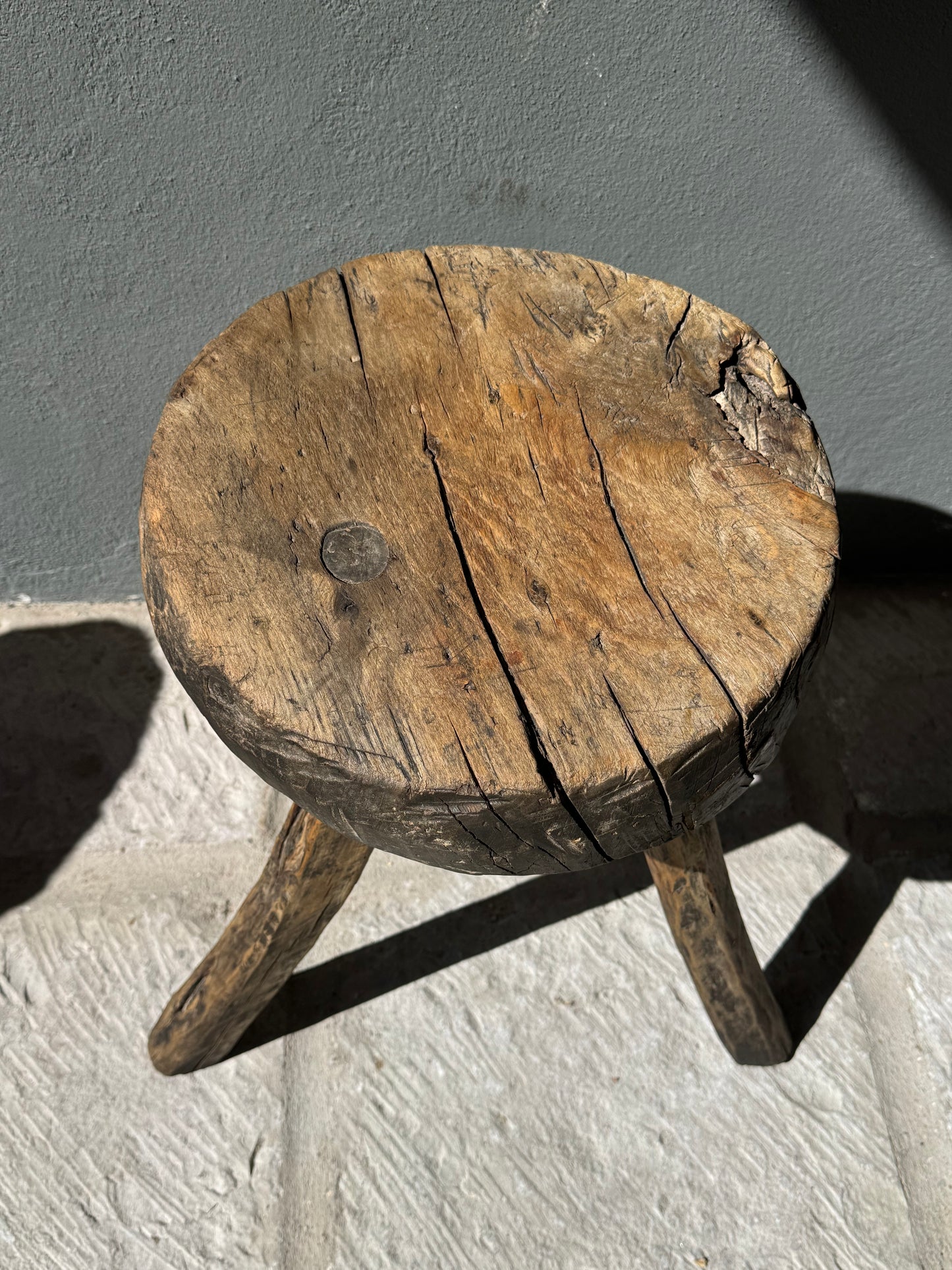 Hand Carved Primitive Stool / Banco Primitivo