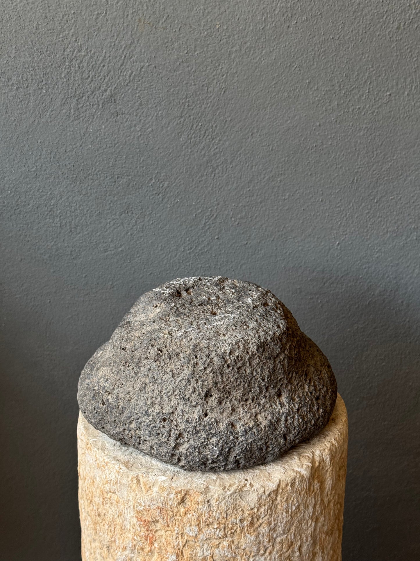 Stone Mortar From San Luis Potosí / Molcajete Antiguo De SLP