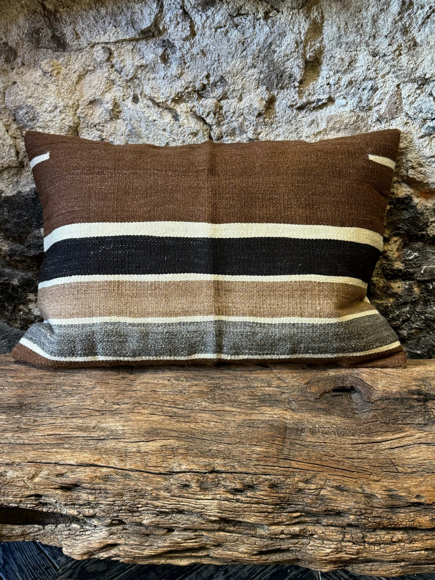 Vintage Angora Pillow Cover From Turkey/ Funda De Cojín Angora Vintage