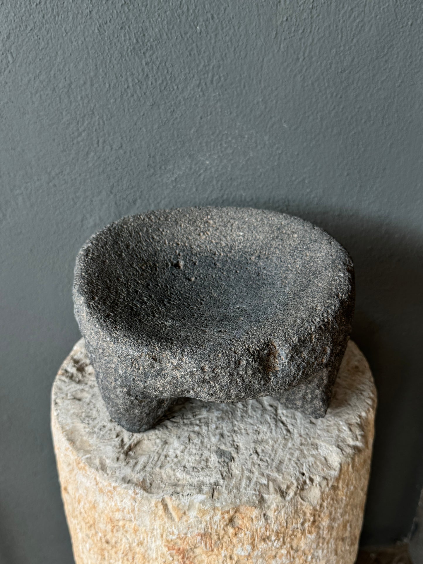 Stone Mortar / Molcajete de Piedra