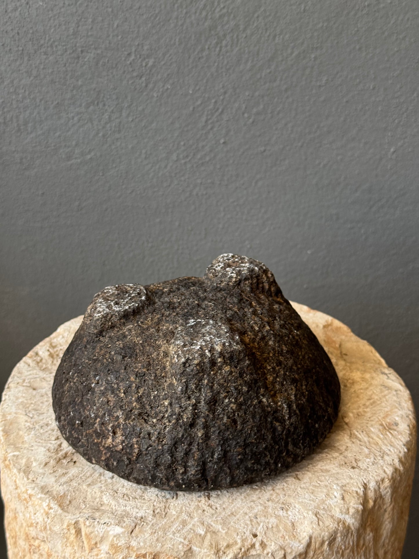 Stone Mortar With Primitive Mano From San Luis Potosí / Molcajete Antiguo Con Mano Primitivo De SLP