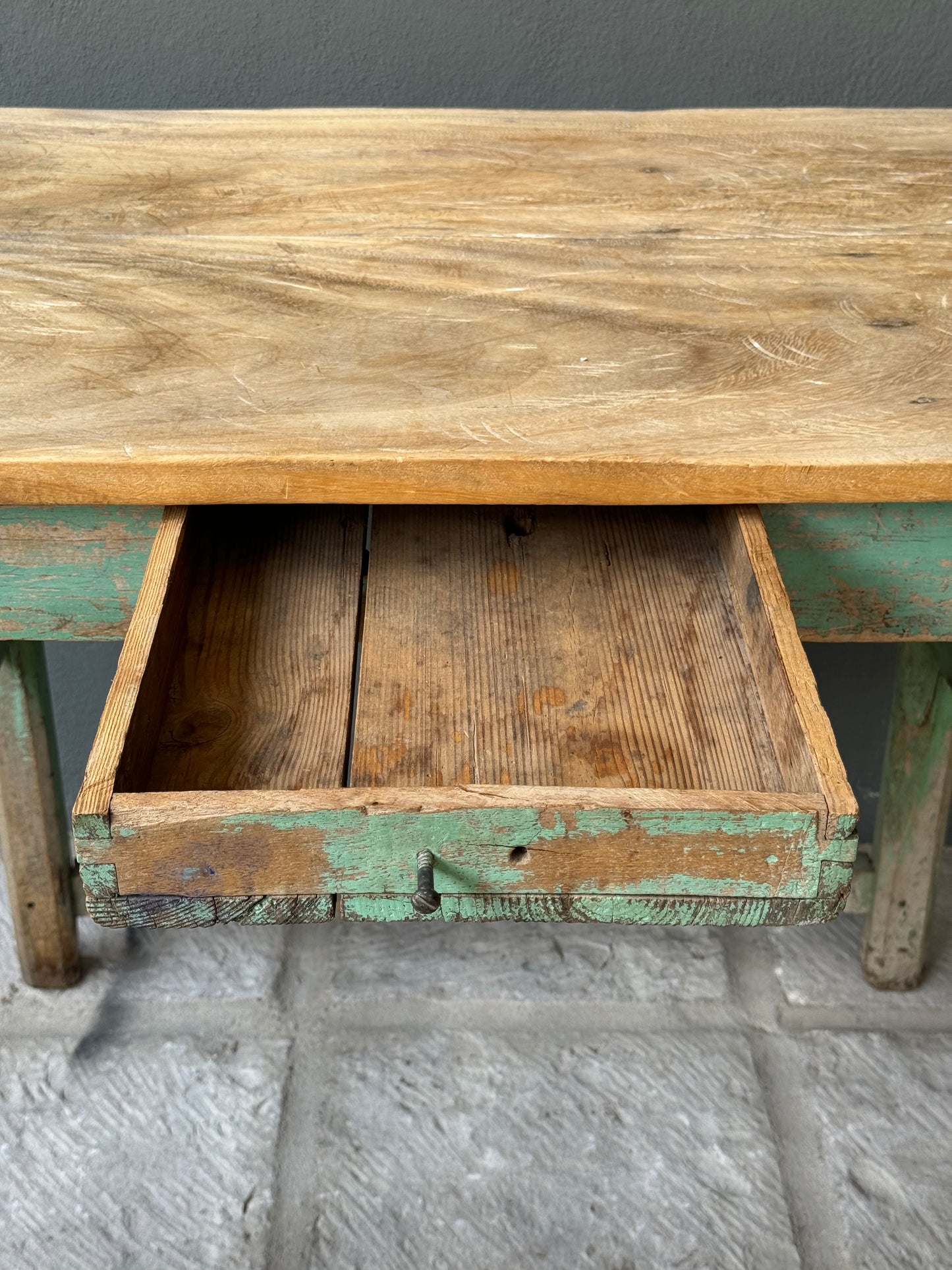 Mesquite Kitchen Table With Sabino table top, 1950’s / Mesa De Cocina De Mesquite y Madera De Sabino