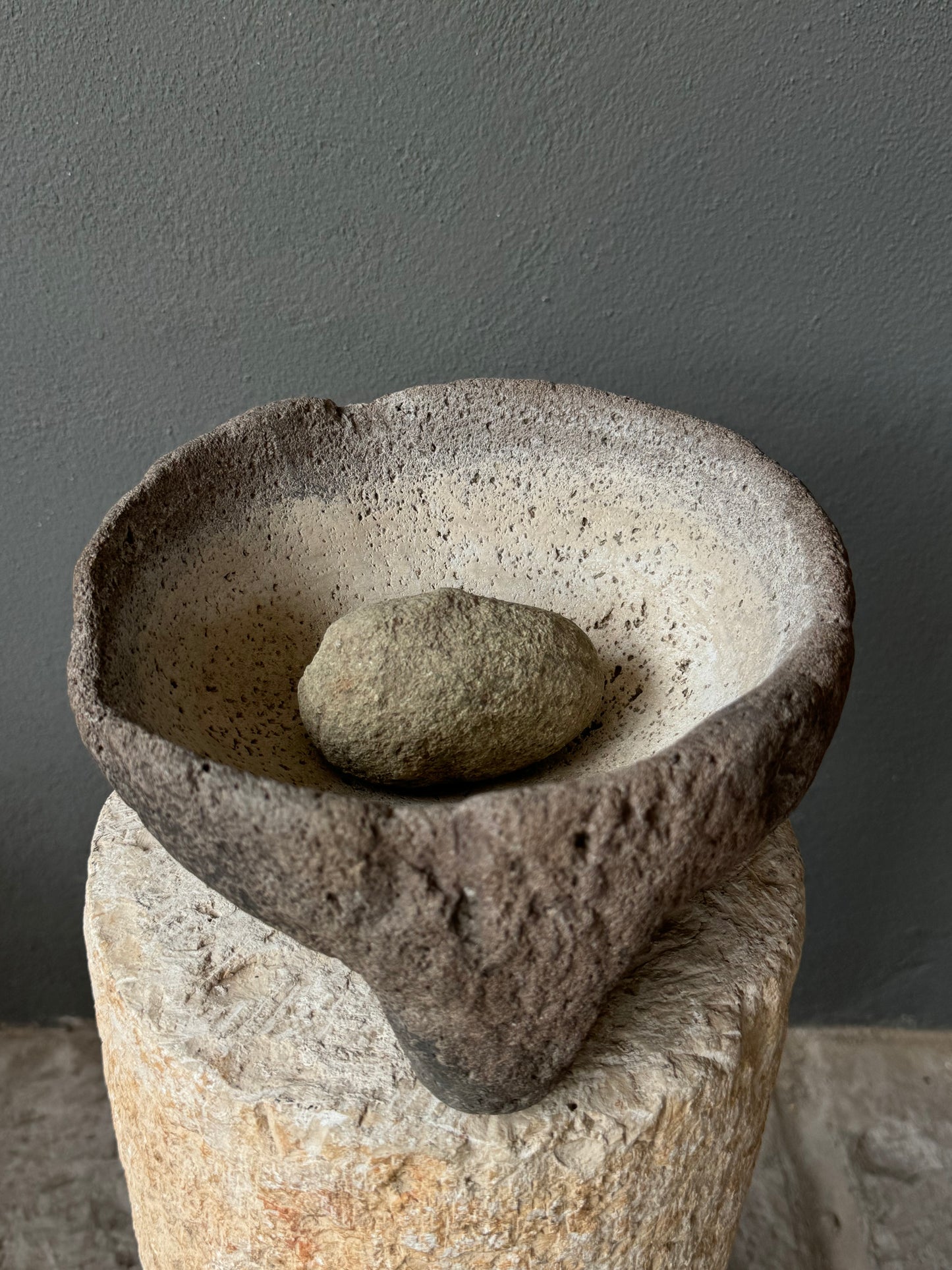 Stone Mortar From San Luis Potosí, Mexico/ Molcajete Antiguo De San Luis Potosí