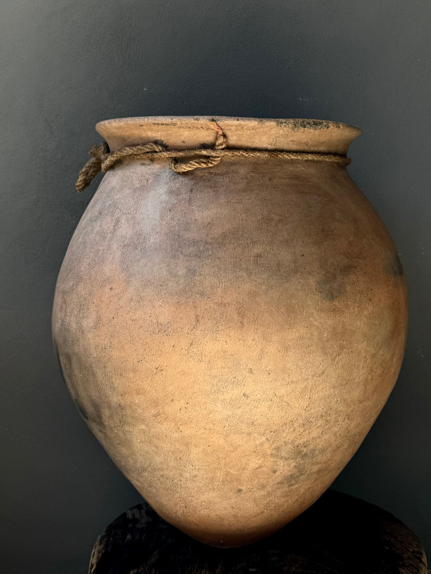 Rare Terracotta Pot From Oaxaca’s Mixe Region, Circa 1940’s / Tinaja Antigua de Oaxaca, años 40