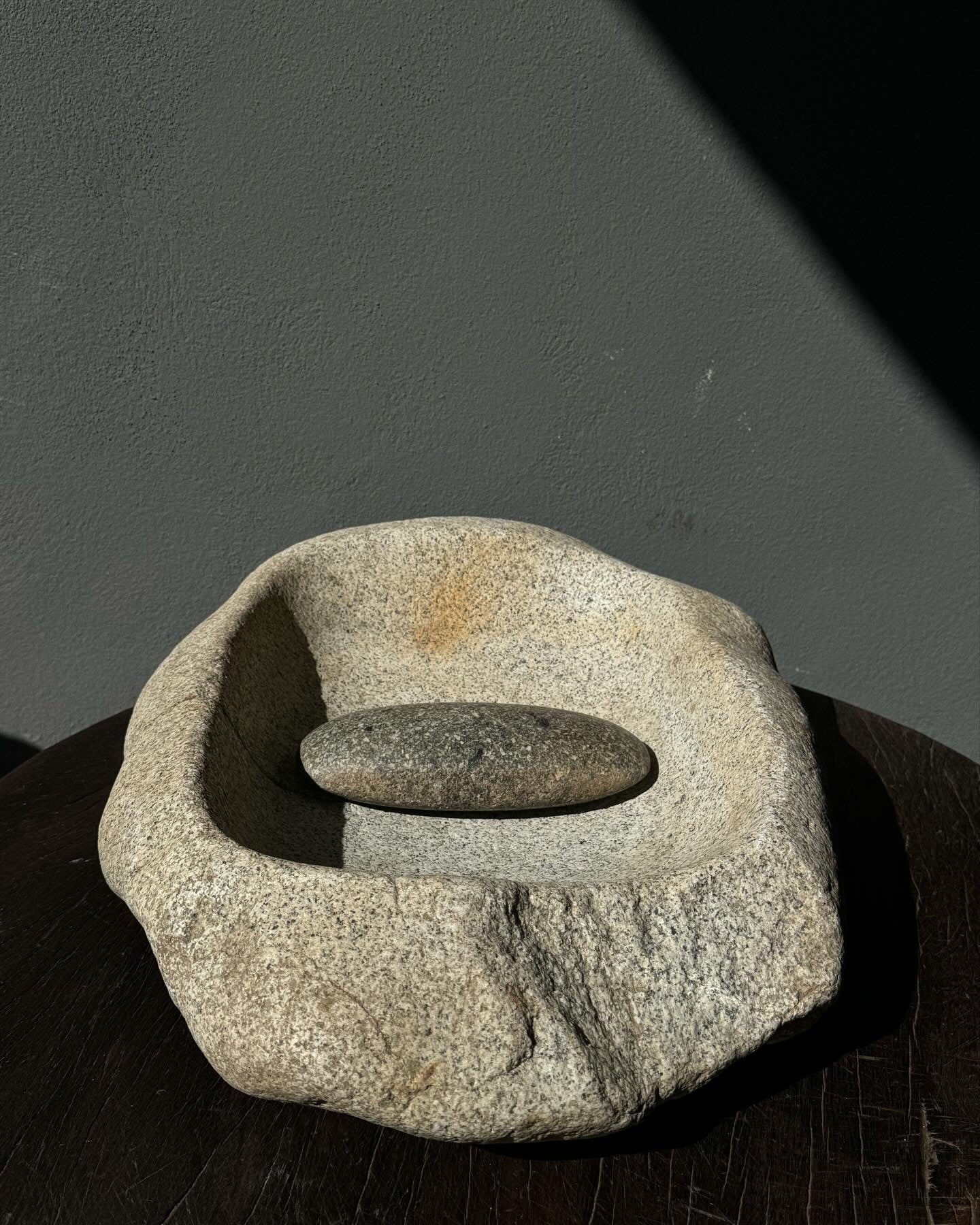 River Stone Mortar From Oaxaca, Circa 18th Century/ Metate Antiguo de Oaxaca