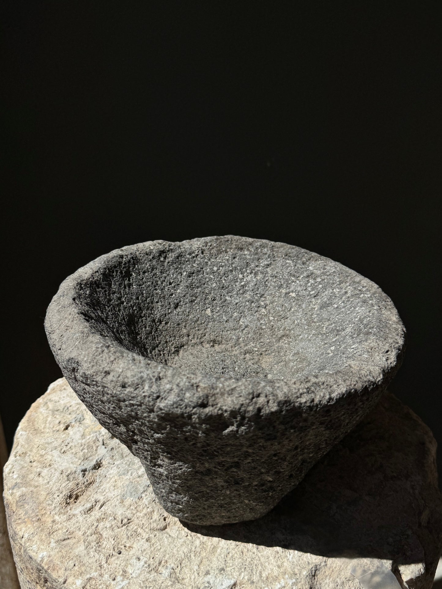 Volcanic Stone Mortar / Molcajete Antiguo