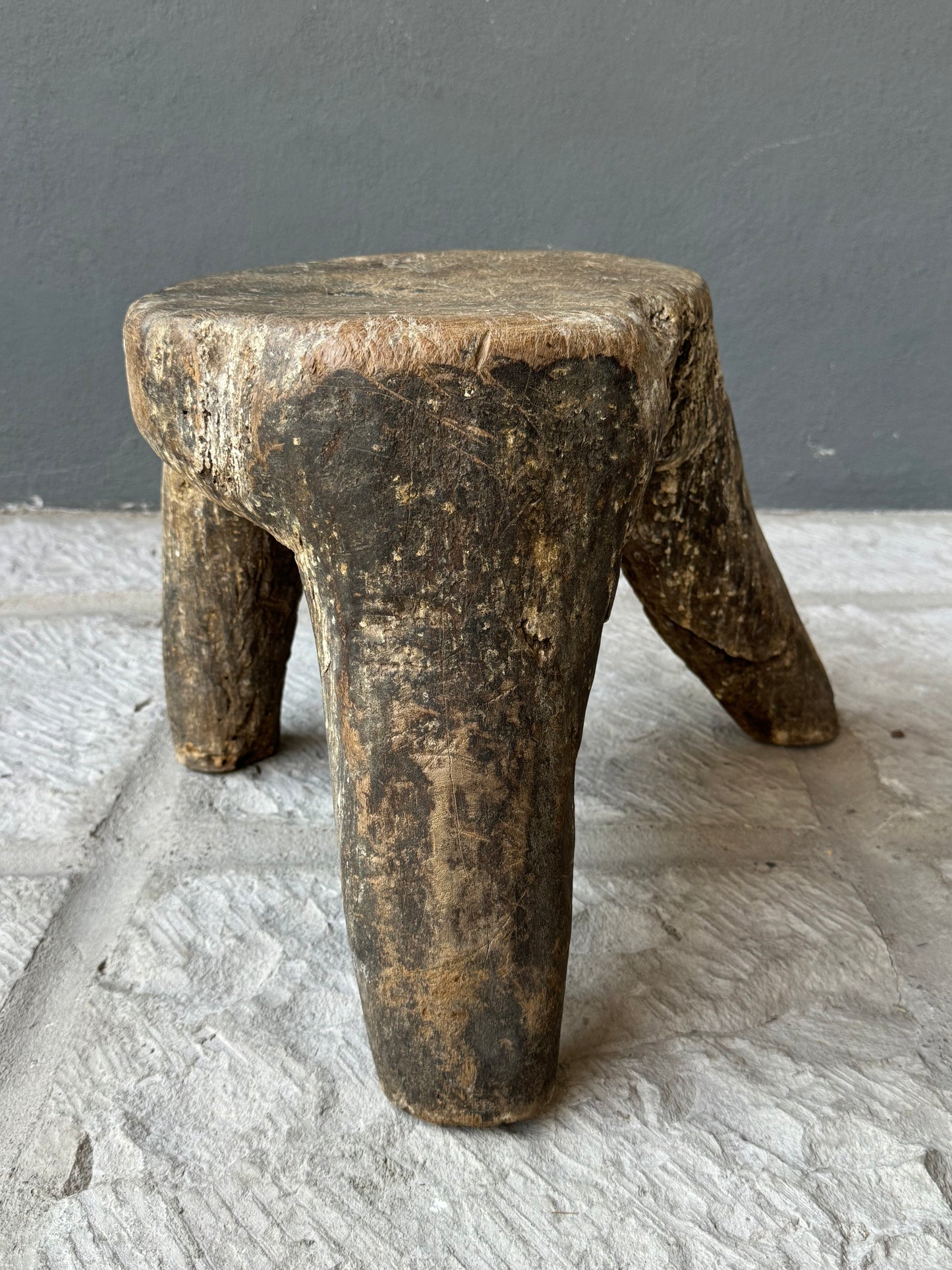 Primitive Mesquite Stool From Guanajuato / Banco Primitivo De Mesquite