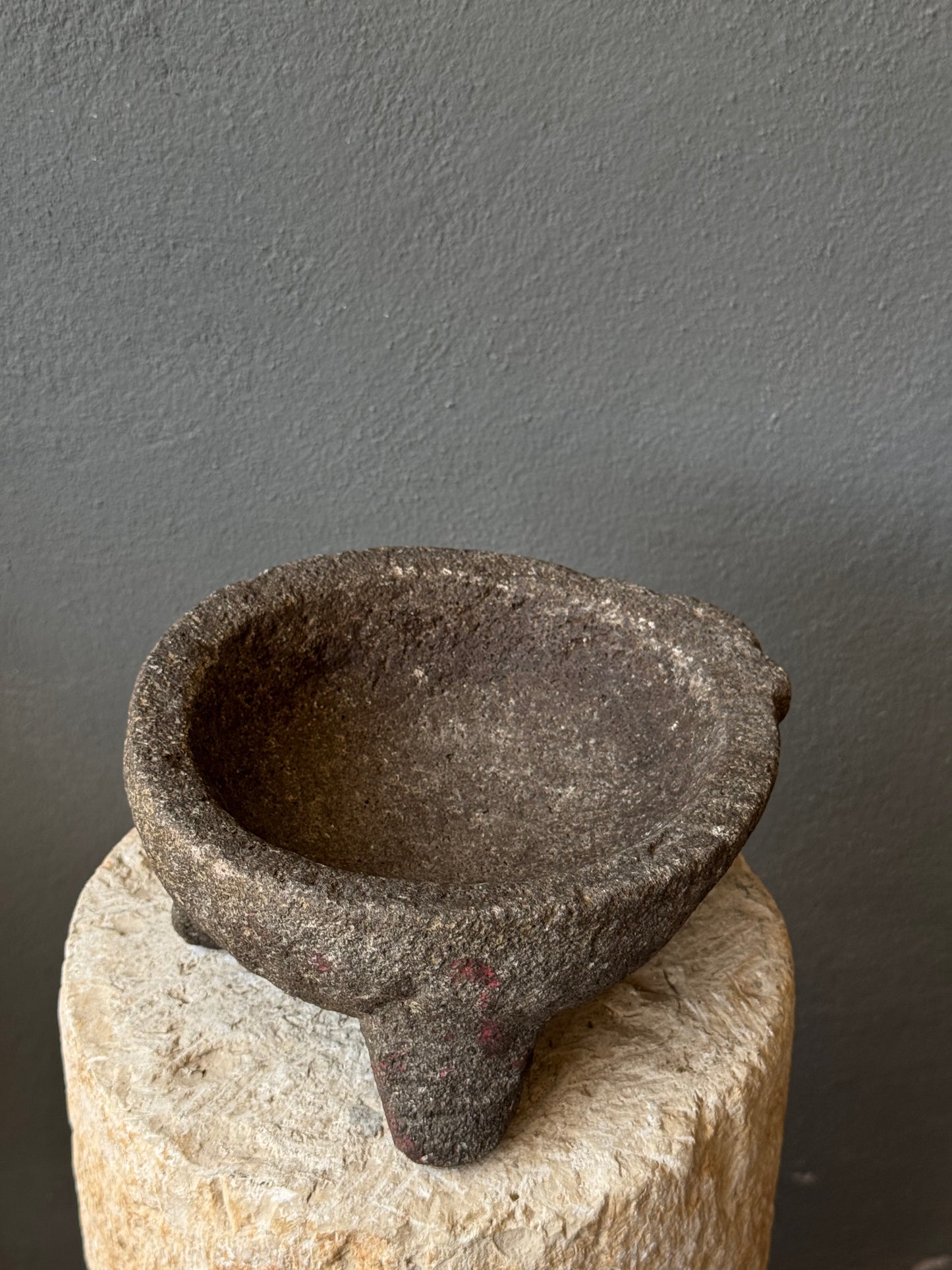 Stone Mortar From San Luis Potosí / Molcajete Antiguo De SLP