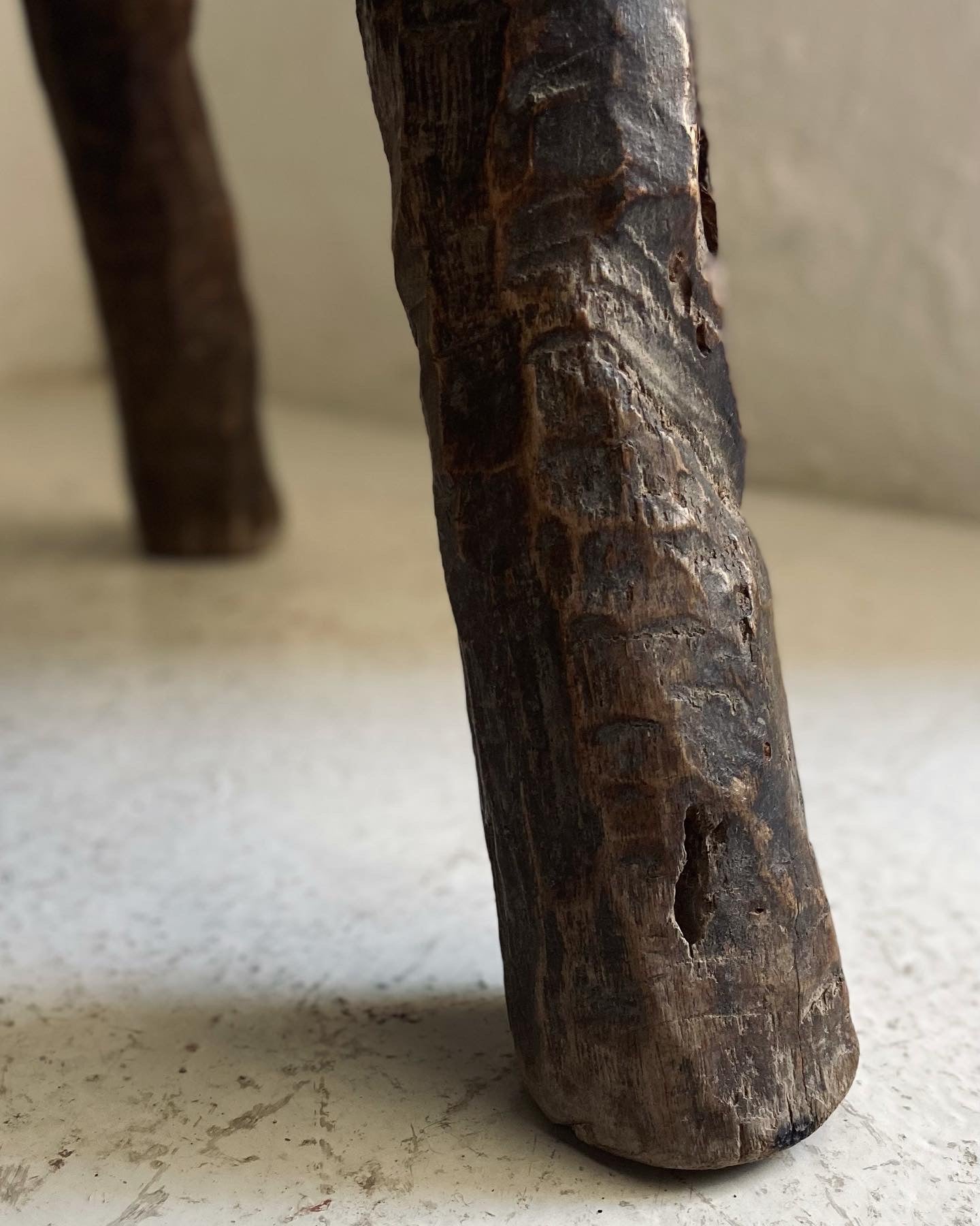 Primitive Low Table / Mesa Primitiva