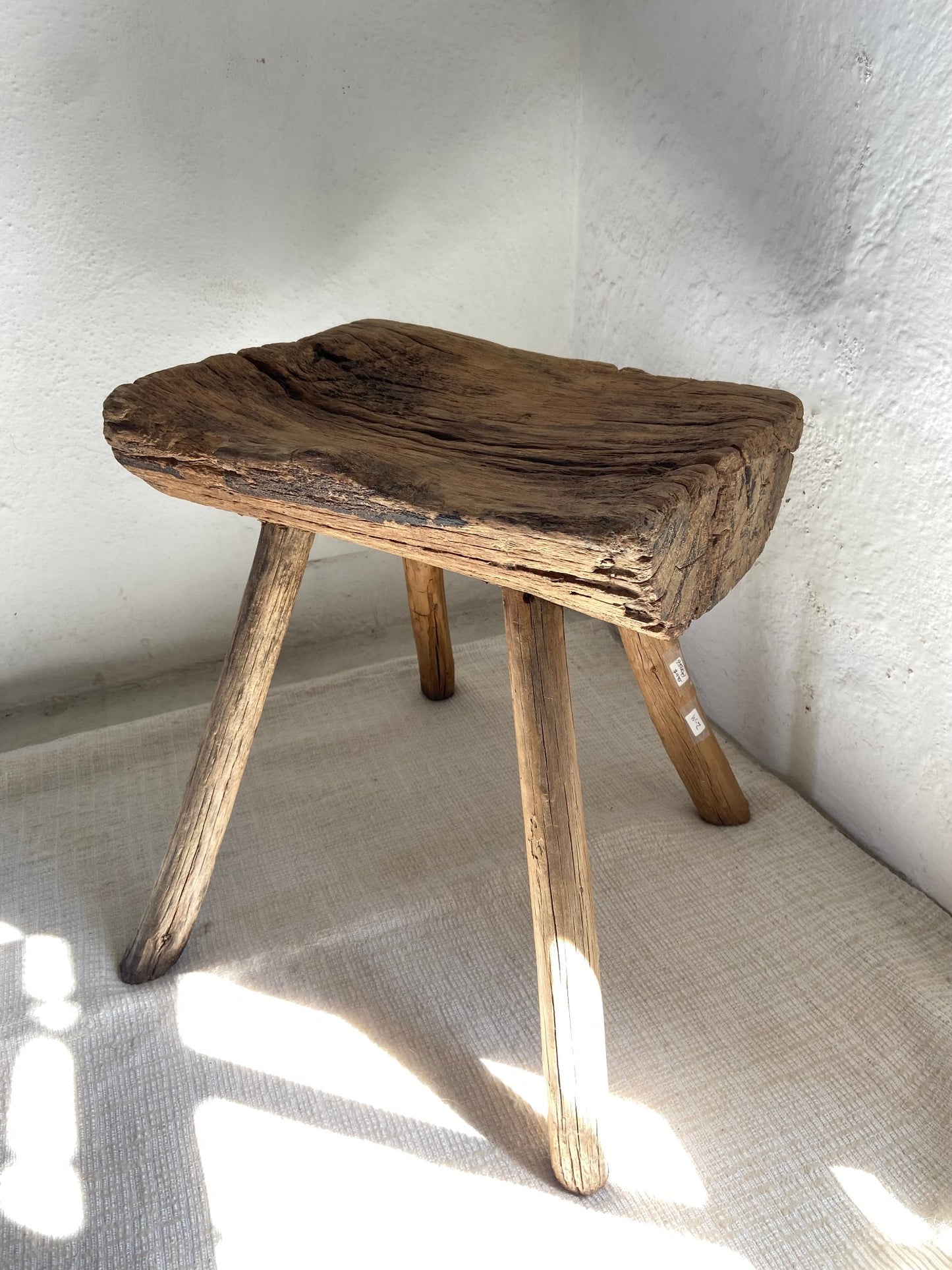 Banco Antiguo Cuatro Patas / Antique Stool