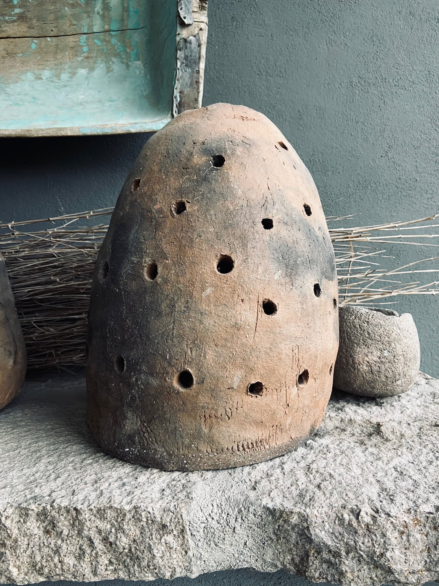 Primitive Terracotta Heaters / Calentadores primitivos de barro