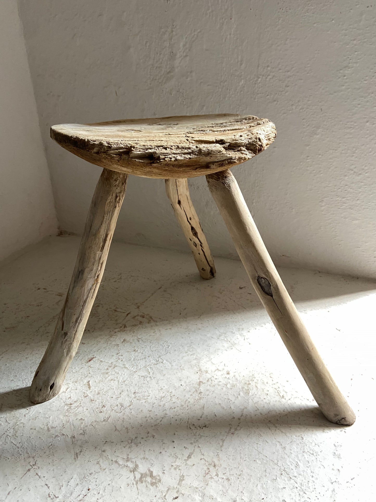 Sabino Stool / Banco Sabino antiguo