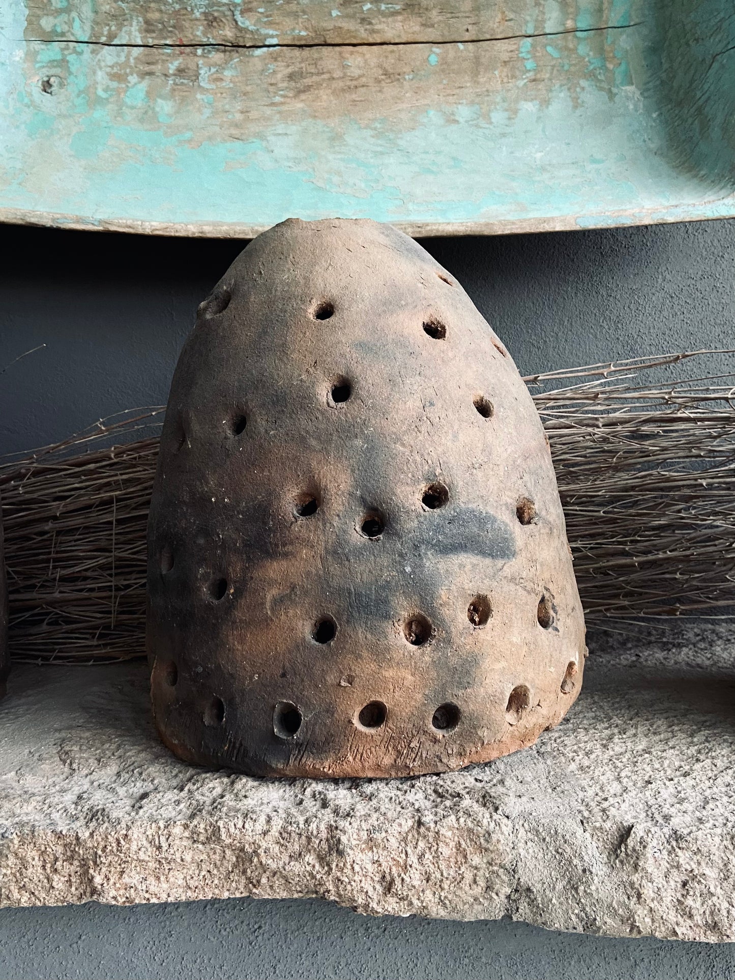 Primitive Terracotta Heaters / Calentadores primitivos de barro