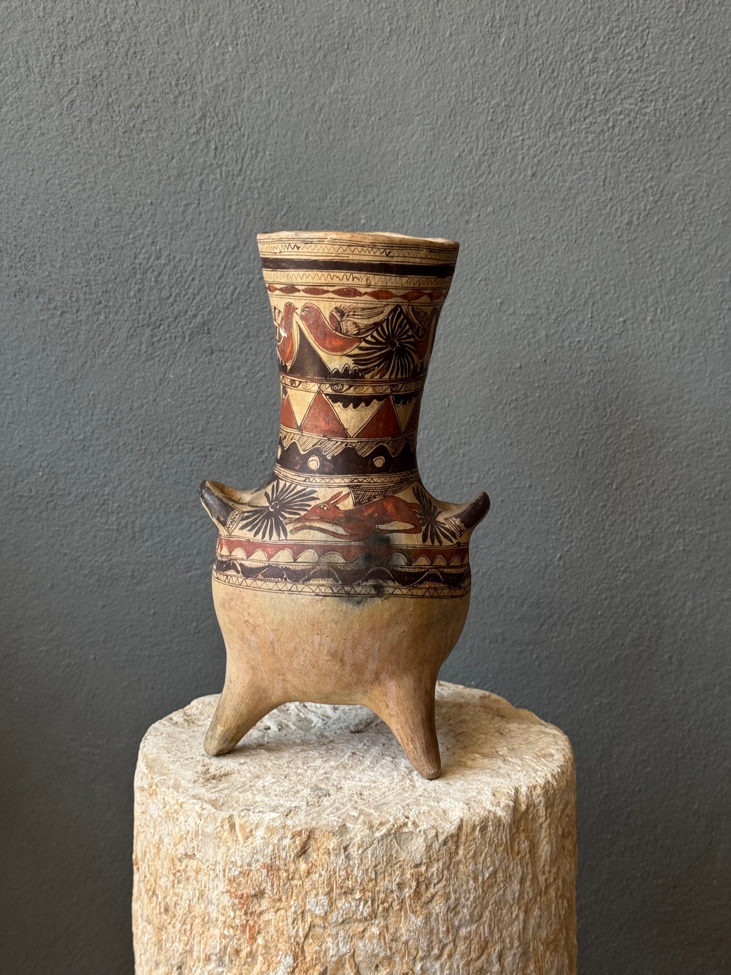 Finely Painted Flower Vase From San Agustin Oapan, Guerrero / Florero De Guerrero