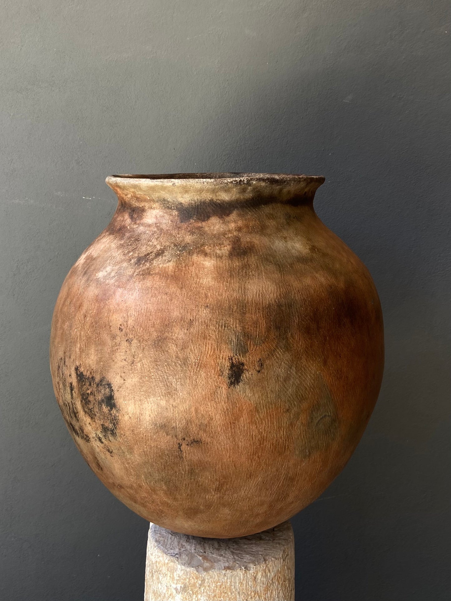 Terracotta Water Pot From Oaxaca / Olla Antigua de Oaxaca