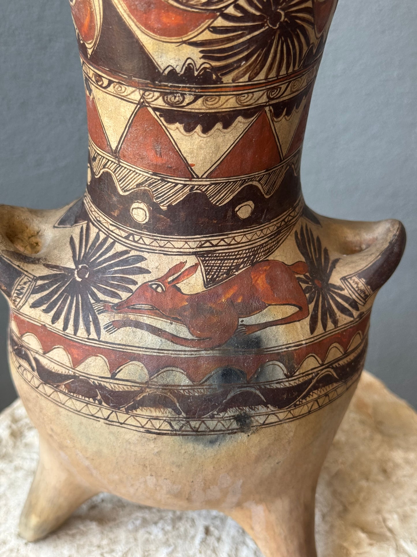 Finely Painted Flower Vase From San Agustin Oapan, Guerrero / Florero De Guerrero