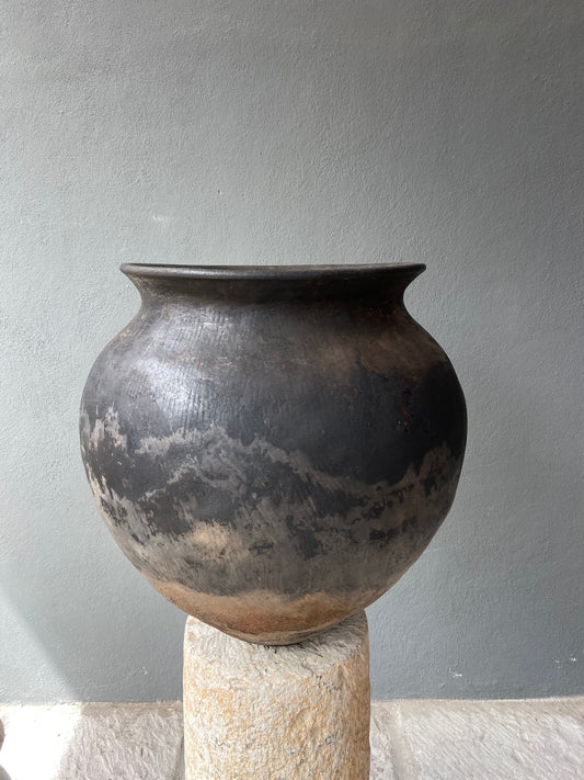 Olla Sierra Norte de Oaxaca/ Terracotta Water Pot from Oaxaca