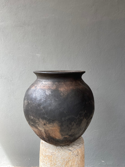 Olla Sierra Norte de Oaxaca/ Terracotta Water Pot from Oaxaca