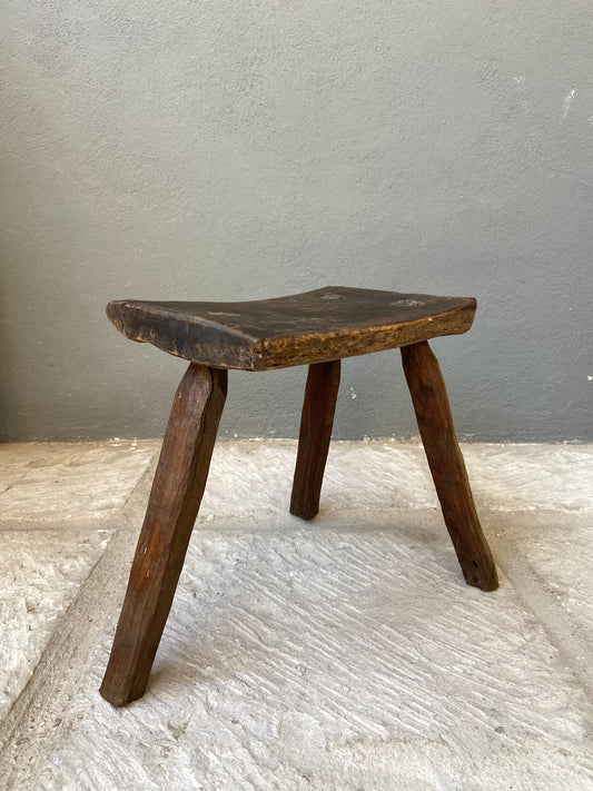 Mesquite Three Legged Stool | Banco de Mesquite de Tres Patas