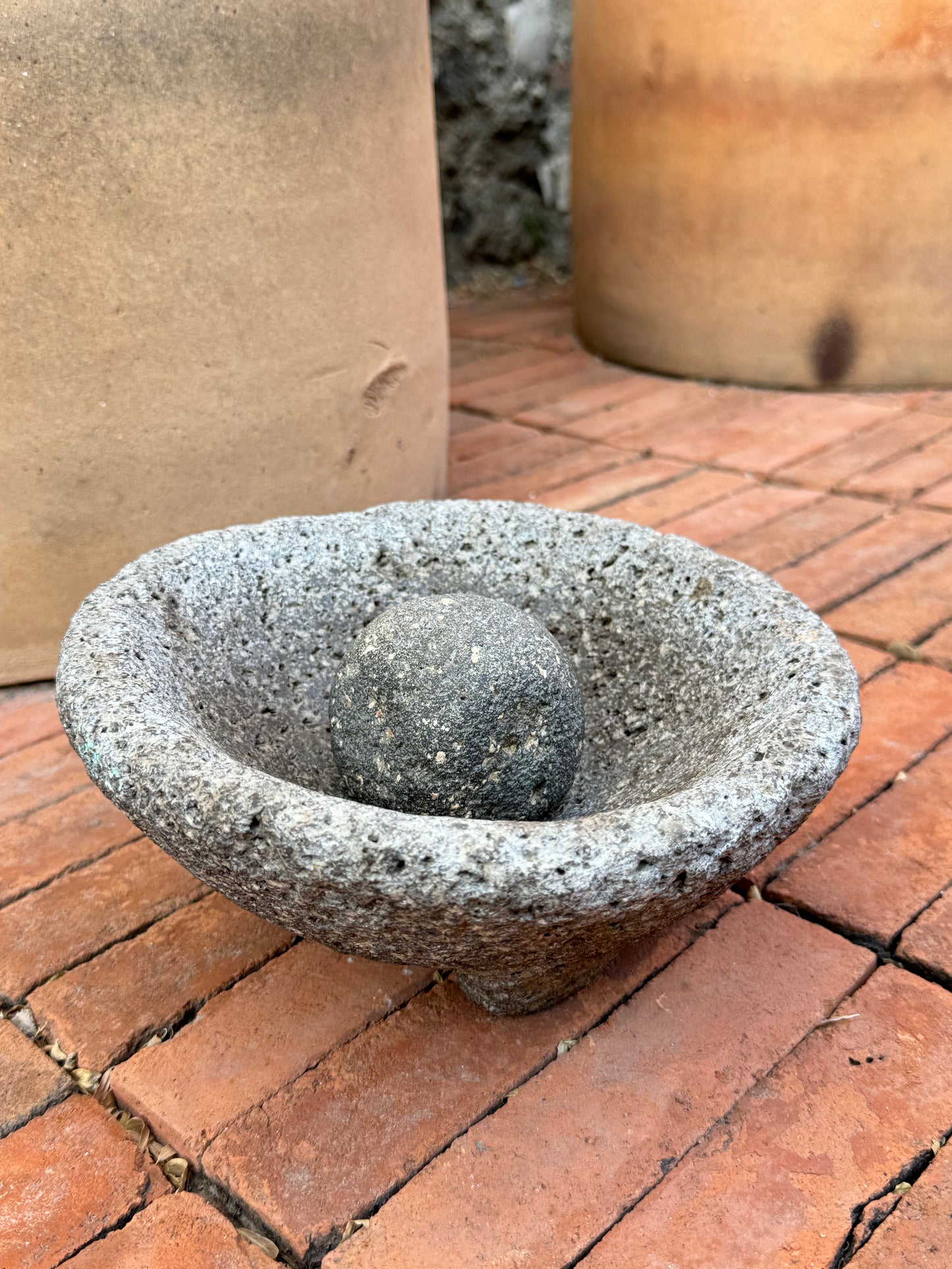 Volcanic Mortar From San Luis Potosí/ Molcajete De San Luis