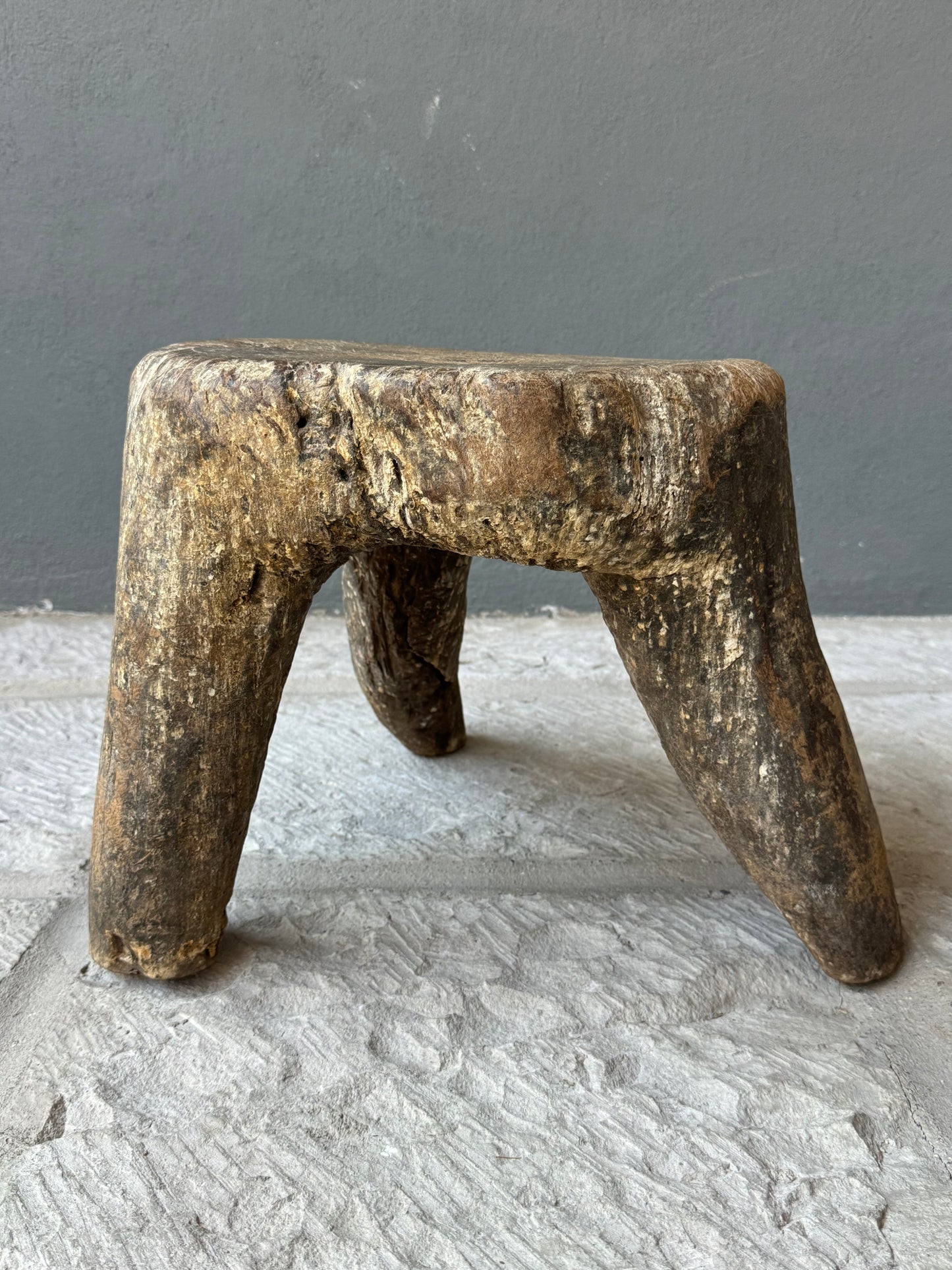 Primitive Mesquite Stool From Guanajuato / Banco Primitivo De Mesquite