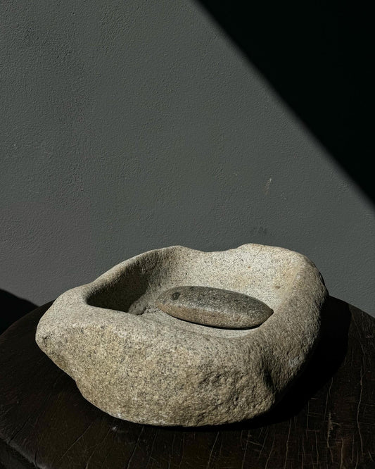 River Stone Mortar From Oaxaca, Circa 18th Century/ Metate Antiguo de Oaxaca