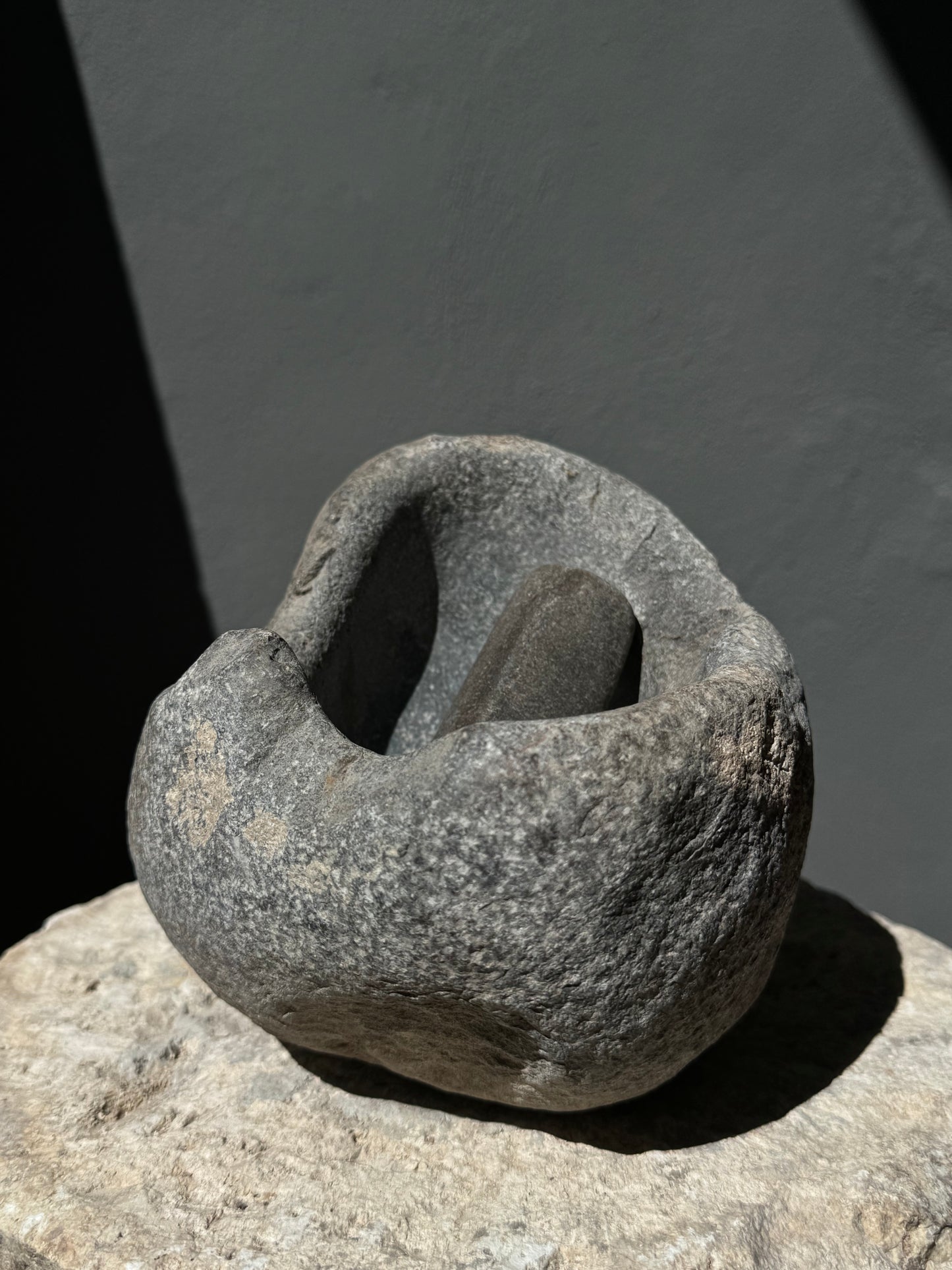 Primitive River Stone Mortar With Pestle From San Luis Potosí, Mexico | Mortero Primitivo De Piedra, SLP