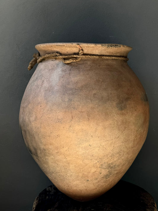 Rare Terracotta Pot From Oaxaca’s Mixe Region, Circa 1940’s / Tinaja Antigua de Oaxaca, años 40