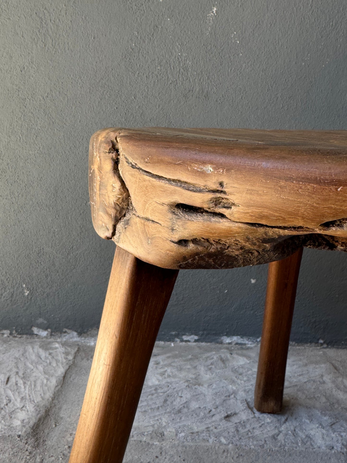 Yucatán Round Table With Beautiful Patina & Movement/ Banqueta Yucateca Años 70’s
