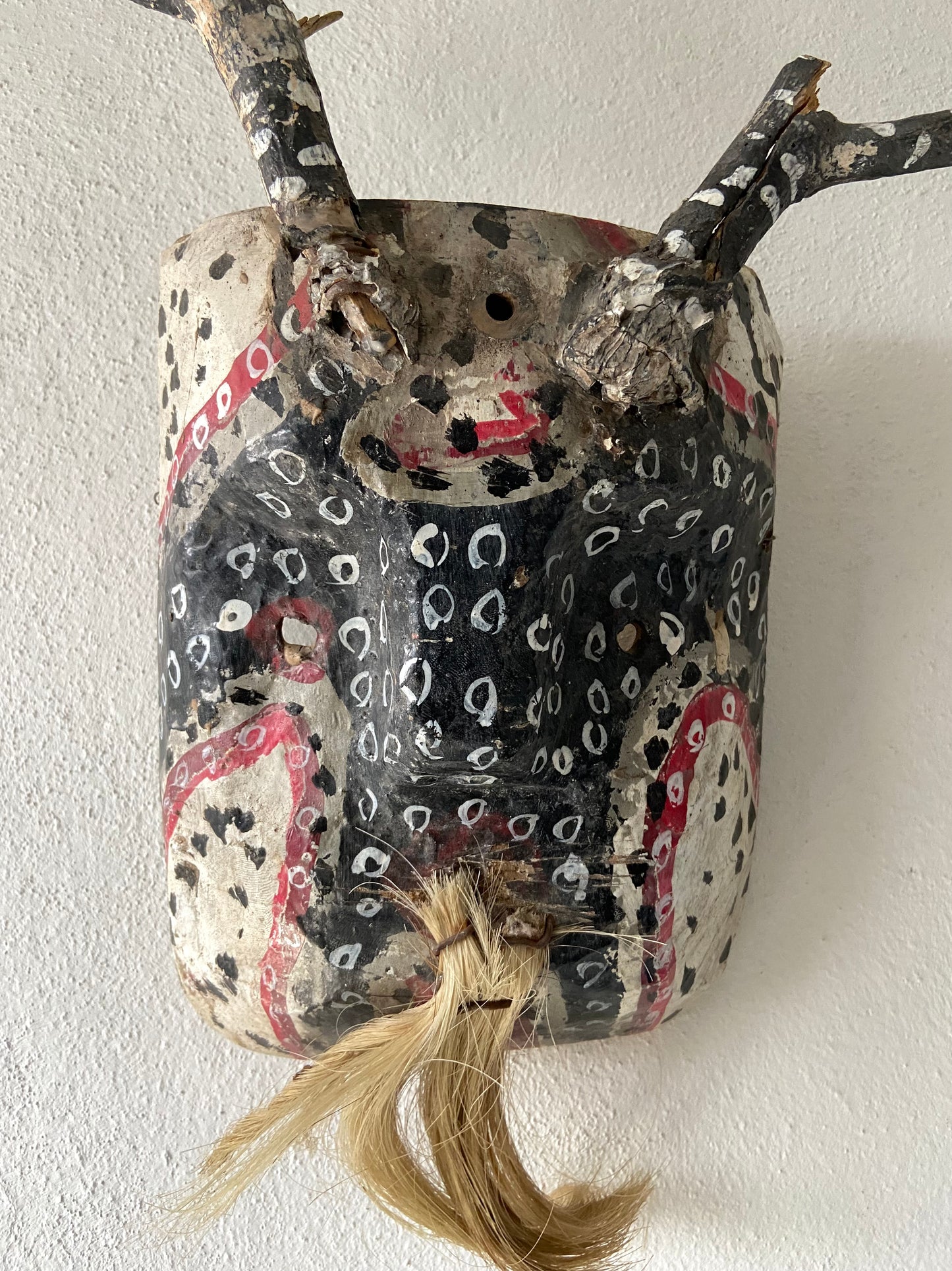 Máscara de la Costa Chica de Guerrero/ Hardwood Mask from Costa Chica, Guerrero