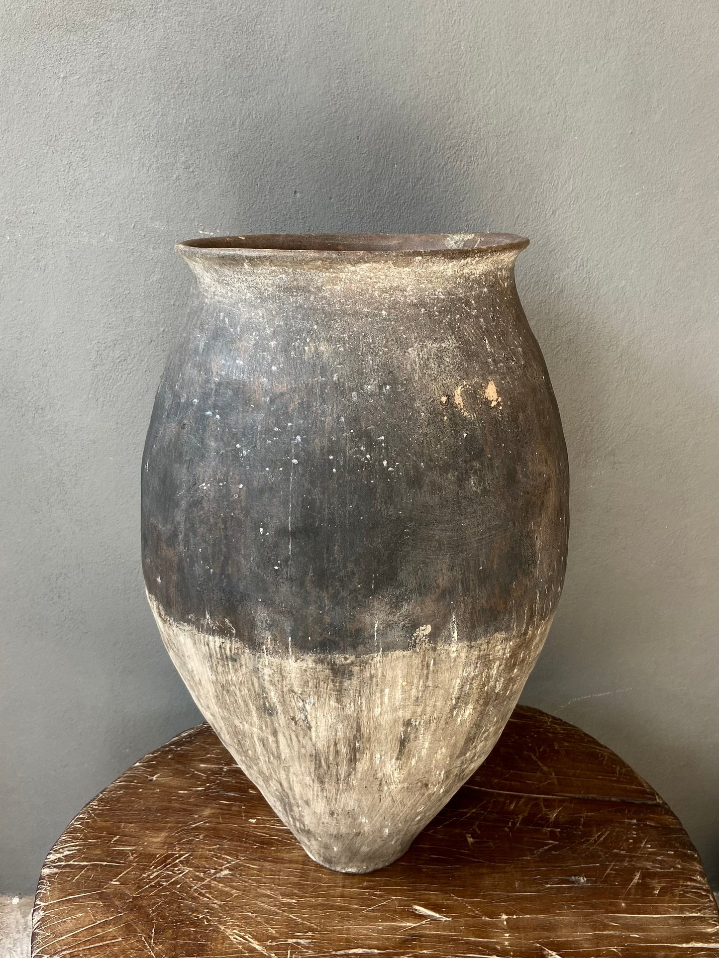 Ceramic Water Vessel From Oaxaca / Tinaja Antigua de Oaxaca