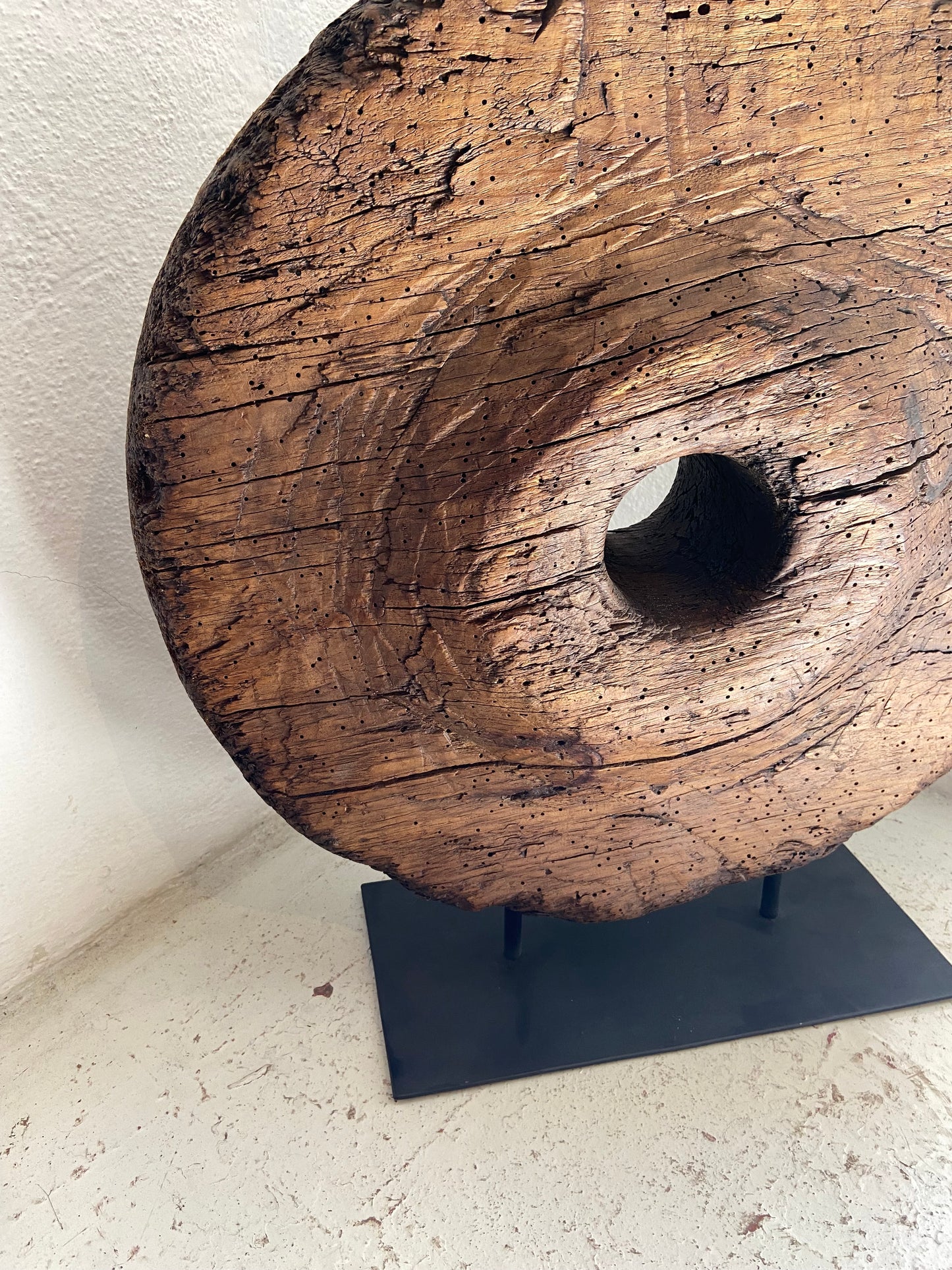 19th Century Wagon Wheel From Puebla / Rueda Antigua de Puebla
