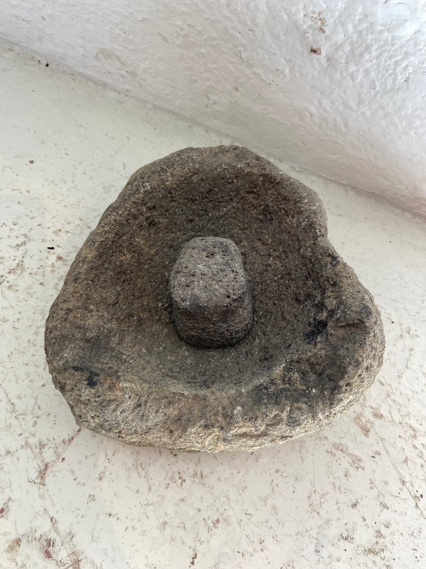 Antique Stone Mortar with Pestle / Molcajete Antiguo